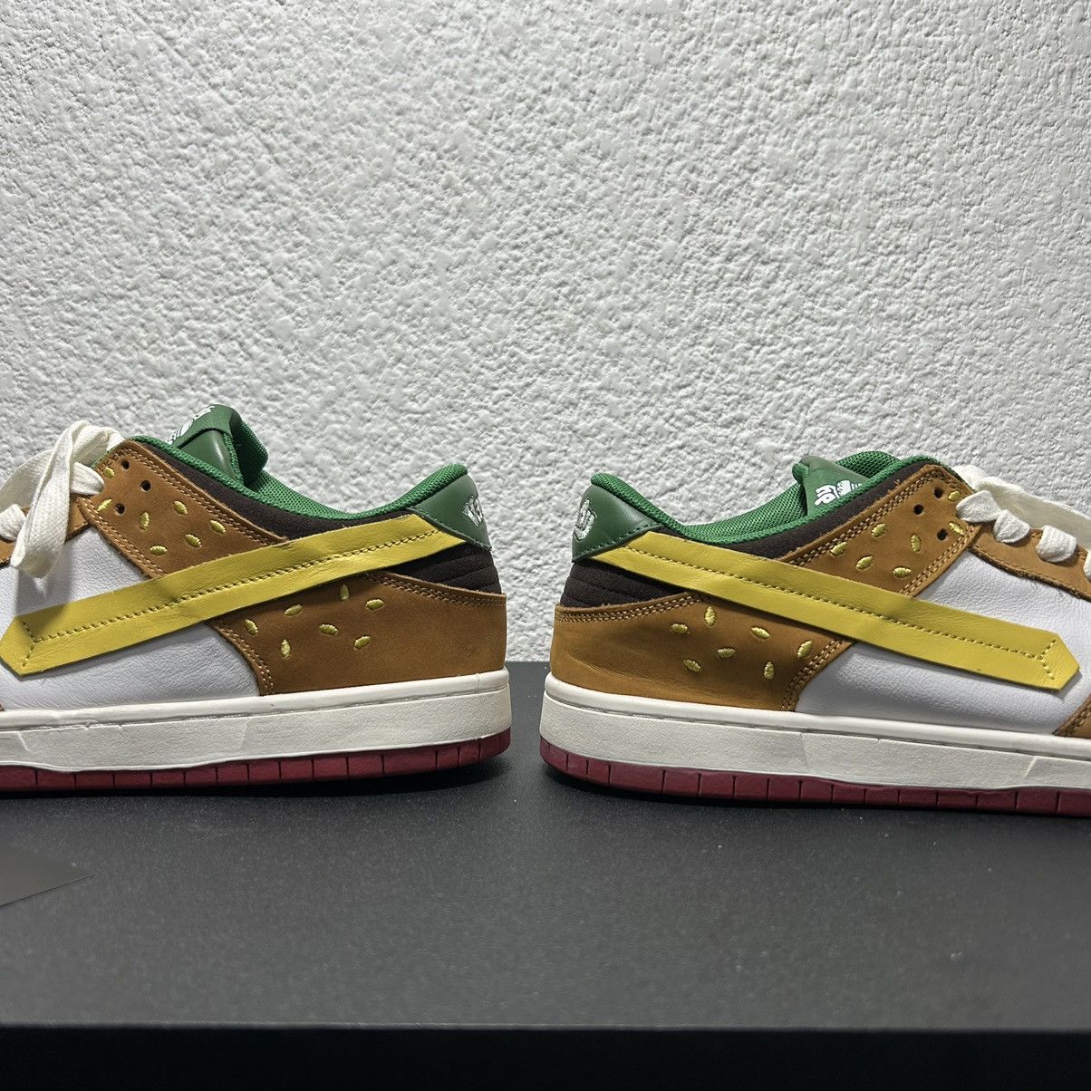 Vandy The Pink Vandy The Pink Burguer Dunks Low Size US 10 / EU 43 - 3 Thumbnail