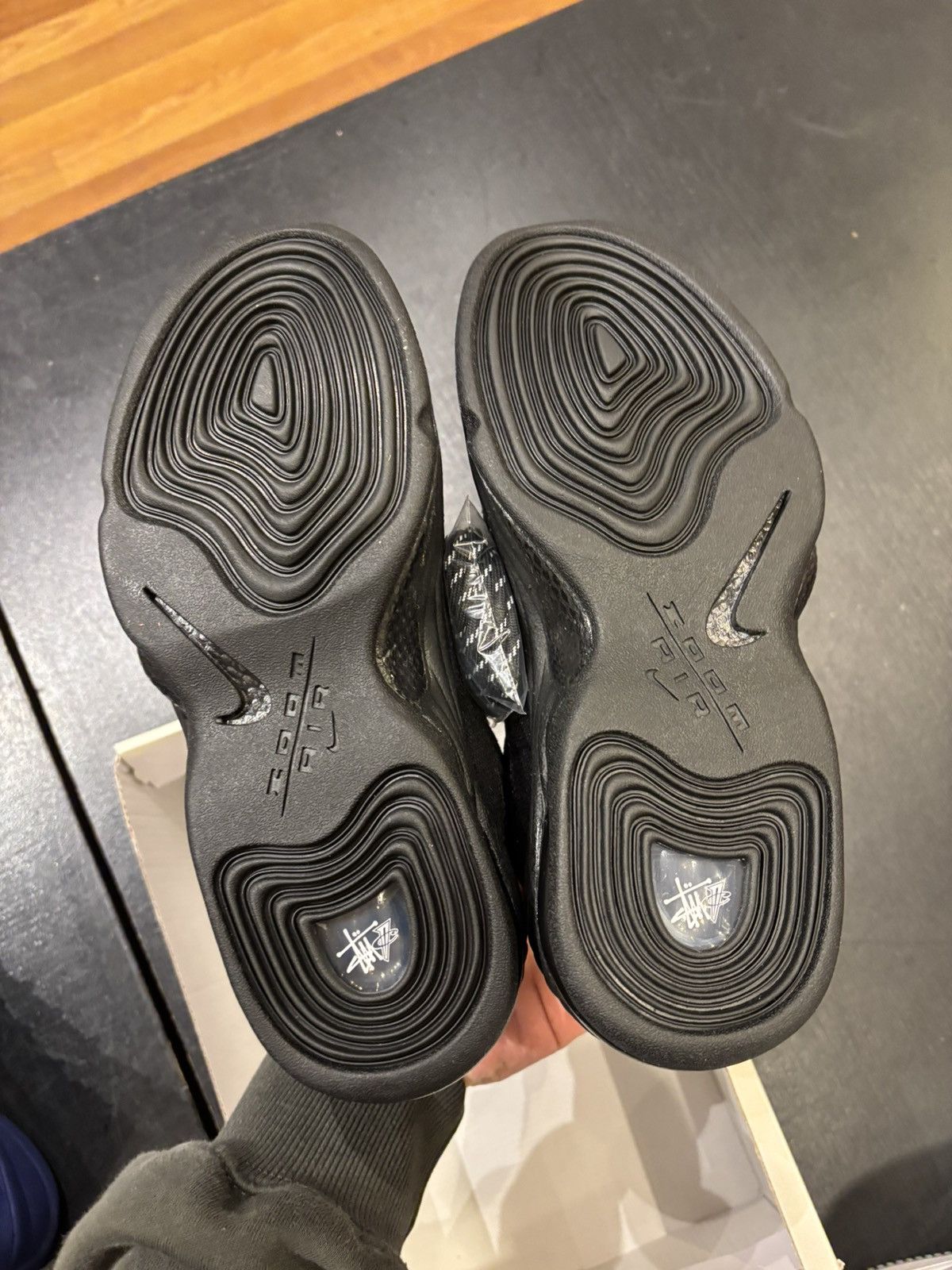 Nike × Stussy Nike X Stussy Size US 6.5 / EU 39-40 - 5 Thumbnail
