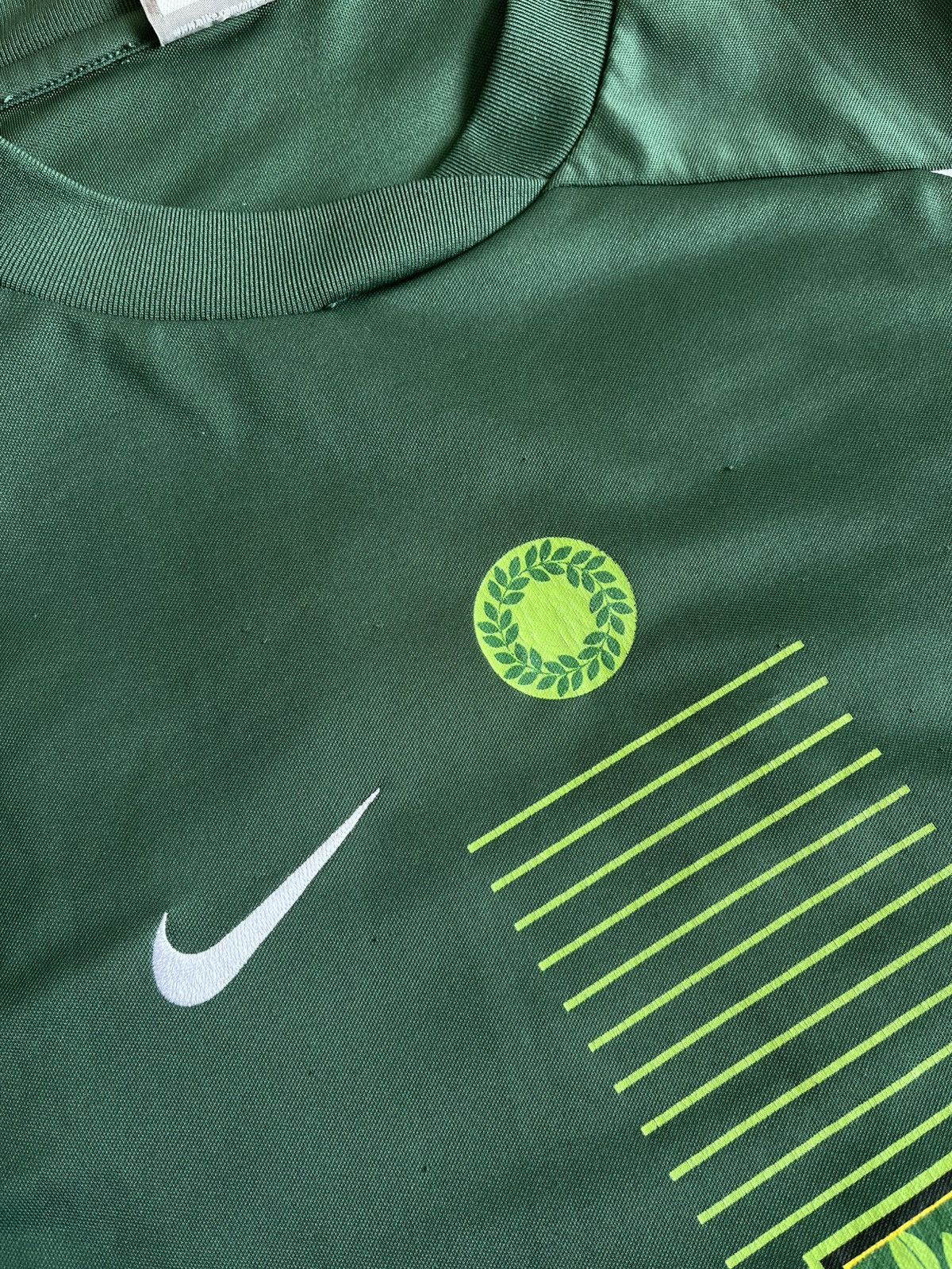 Nike 🇧🇷NIKE VINTAGE NUTRILITE RONALDINHO 2000’s FOOTBALL JERSEY Size US L / EU 52-54 / 3 - 7 Thumbnail