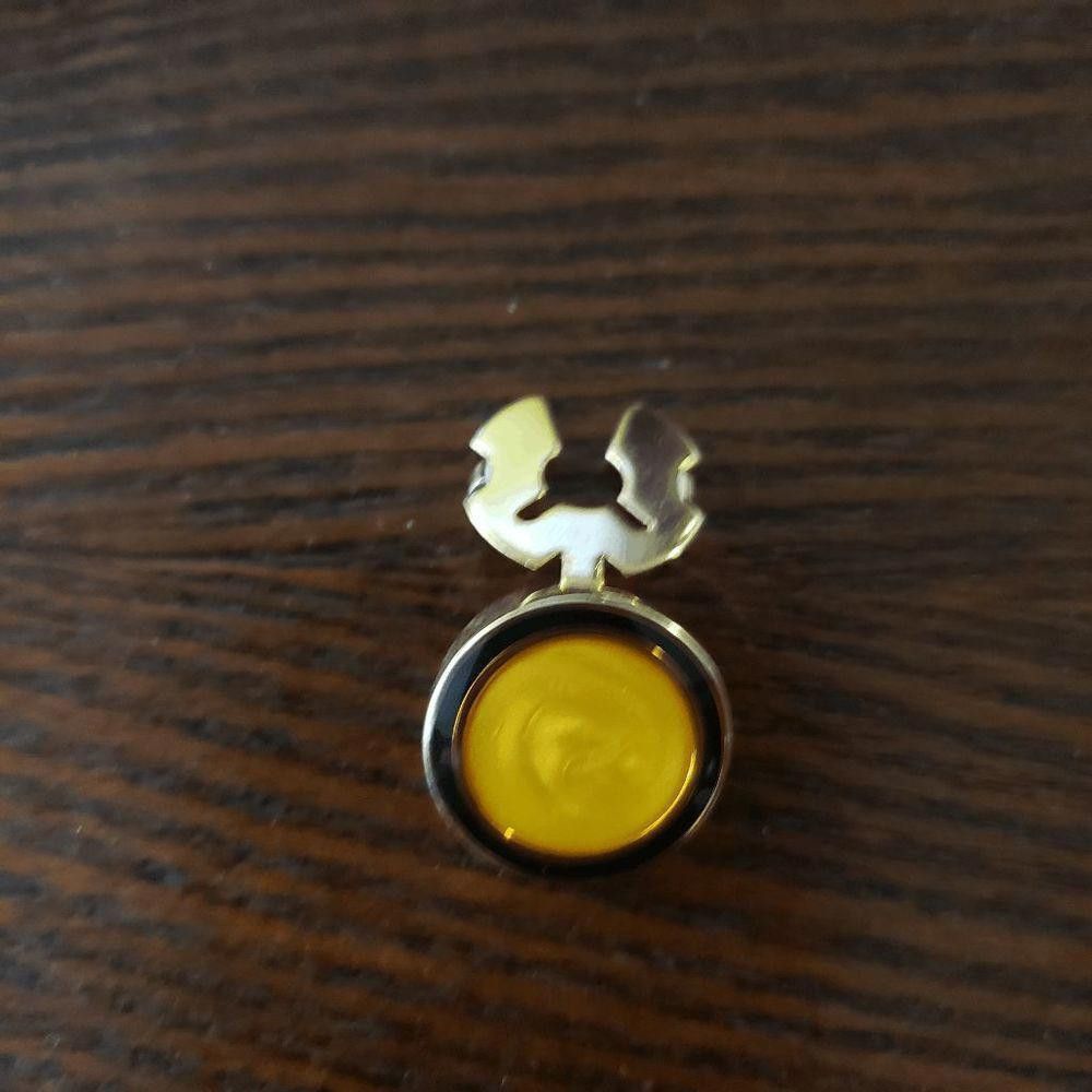 Designer Cuff links Yellow Glass, Gold Tone, Vintage Size ONE SIZE - 6 Thumbnail