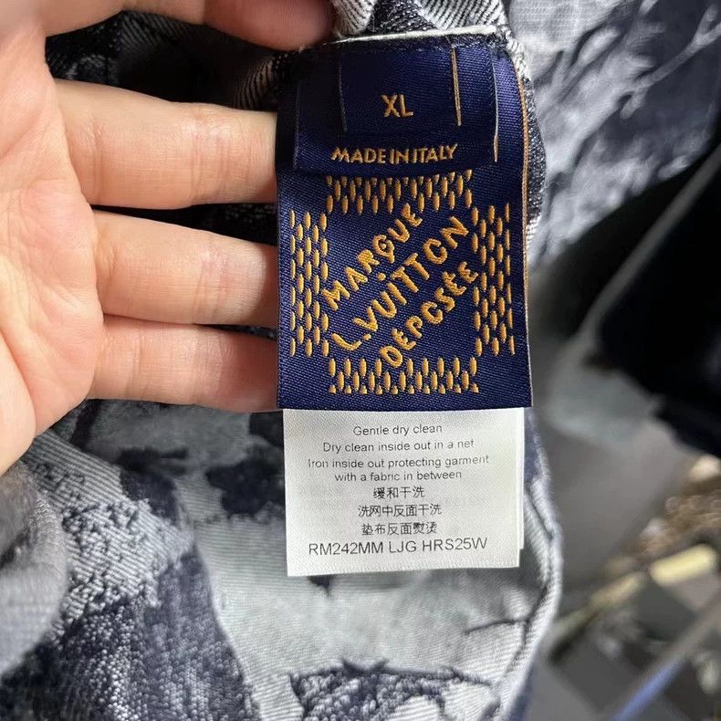 Louis Vuitton louis vuitton 24 Latest Black Botanical Print Full Print La Size US XL / EU 56 / 4 - 4 Thumbnail