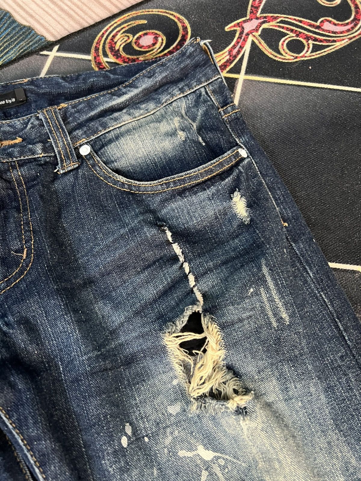Japanese Brand VINTAGE ROOT THREE STYLE DISTRESSED PAINTER JEANS Size US 33 - 8 Thumbnail