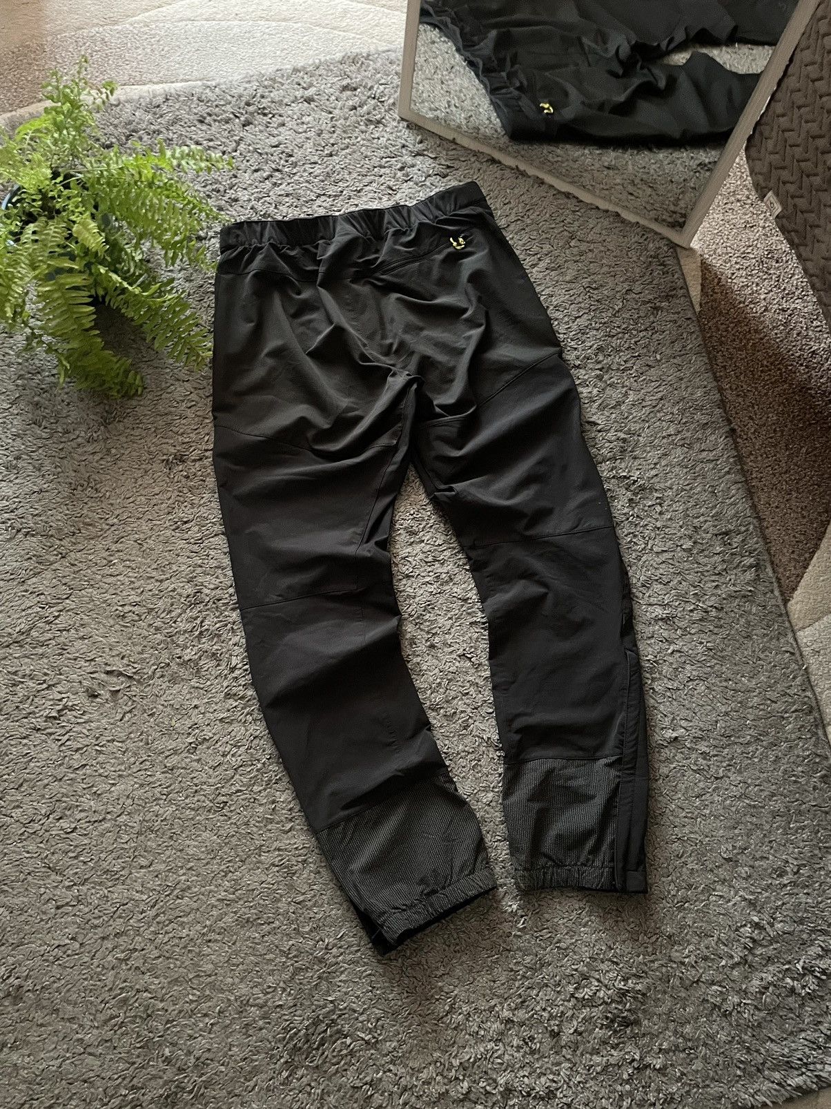 Salomon Salomon Pants Streetwear Gorpcore Outdoor Logo Rare Size US 36 / EU 52 - 11 Thumbnail