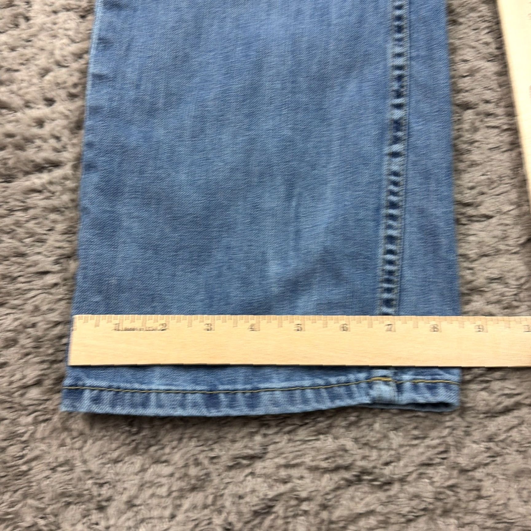 Levi's Levi's Jeans Mens 559 Straight Relaxed Fit 33x32 Denim 100% Cotton Medium Wash Blue Size US 33 - 7 Thumbnail