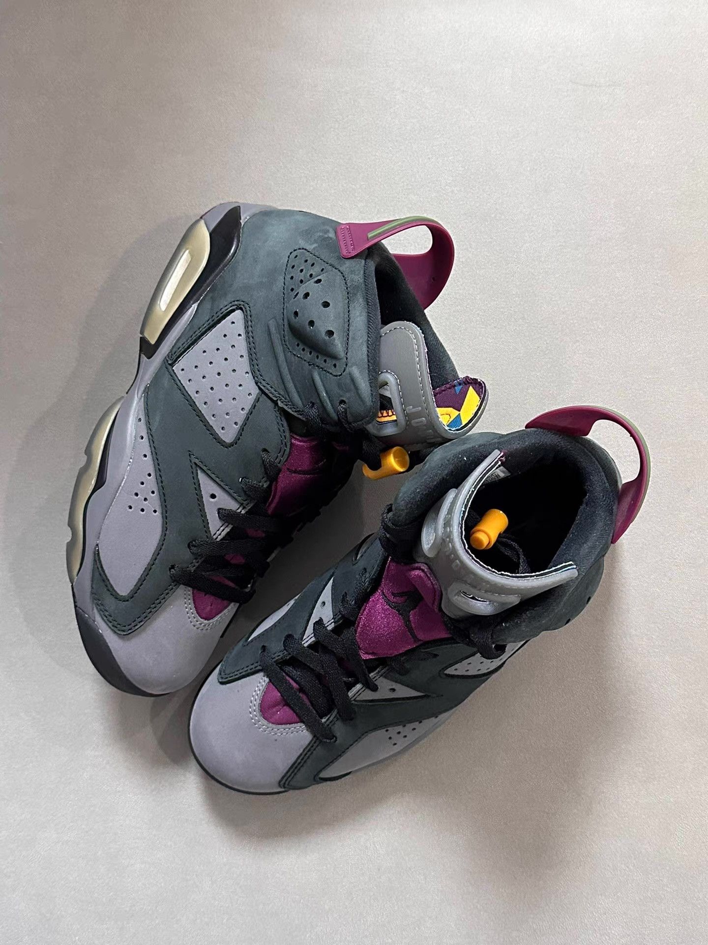 Nike AJ6 Bordeaux Ｑ20 Size US 7 / EU 40 - 7 Thumbnail
