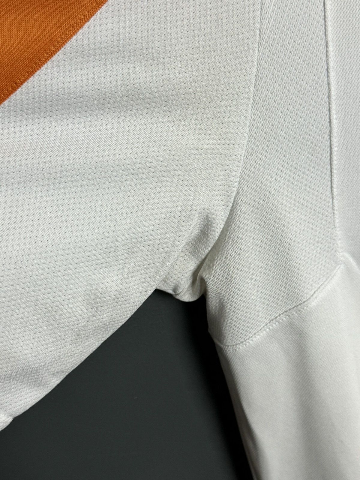 Umbro Hull City 17/18 Away Football Jersey Size US L / EU 52-54 / 3 - 10 Thumbnail