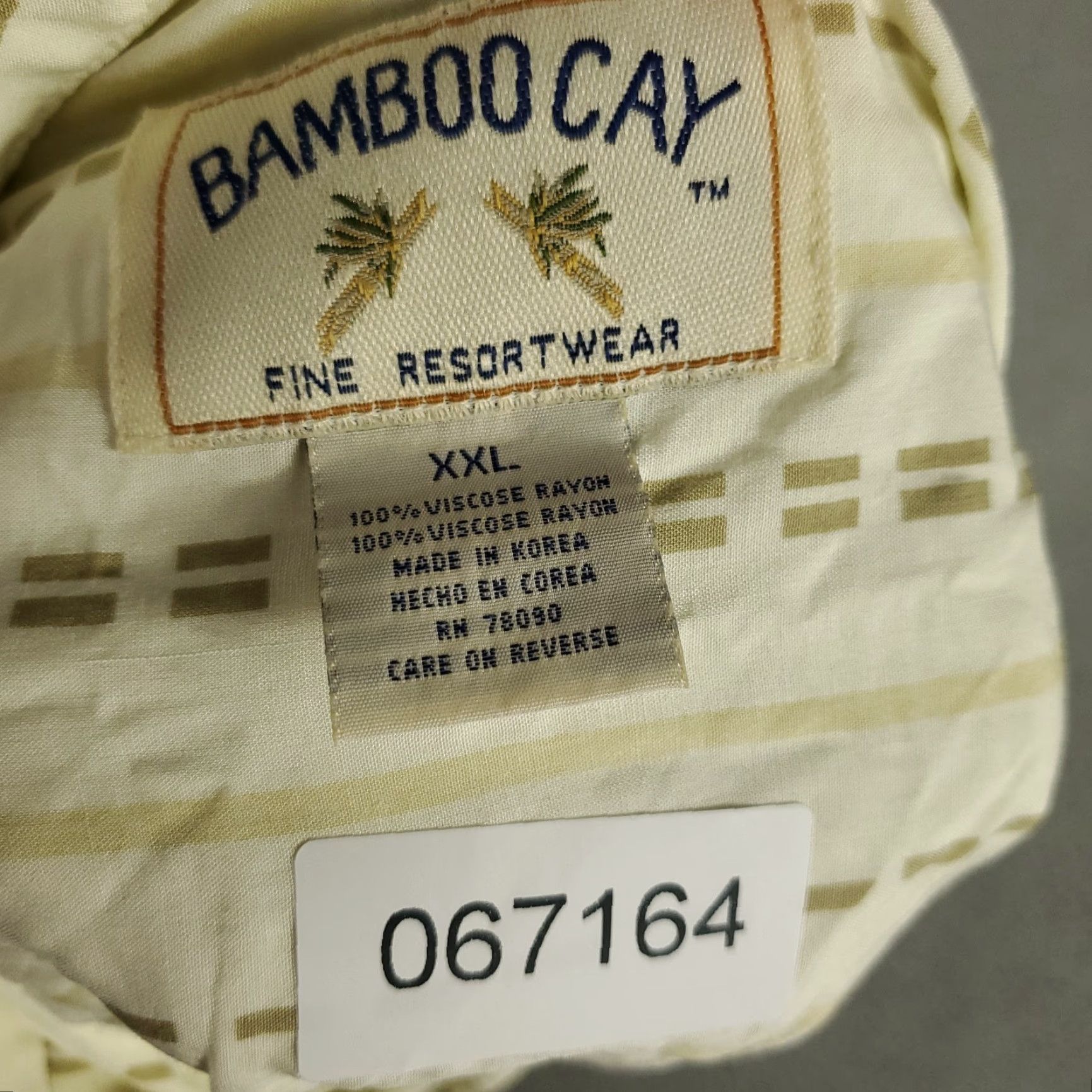 Vintage Bamboo Cay Shirt Mens 2XL Ivory Rayon Hawaiian Button Up Short Sleeve Size US XXL / EU 58 / 5 - 7 Thumbnail