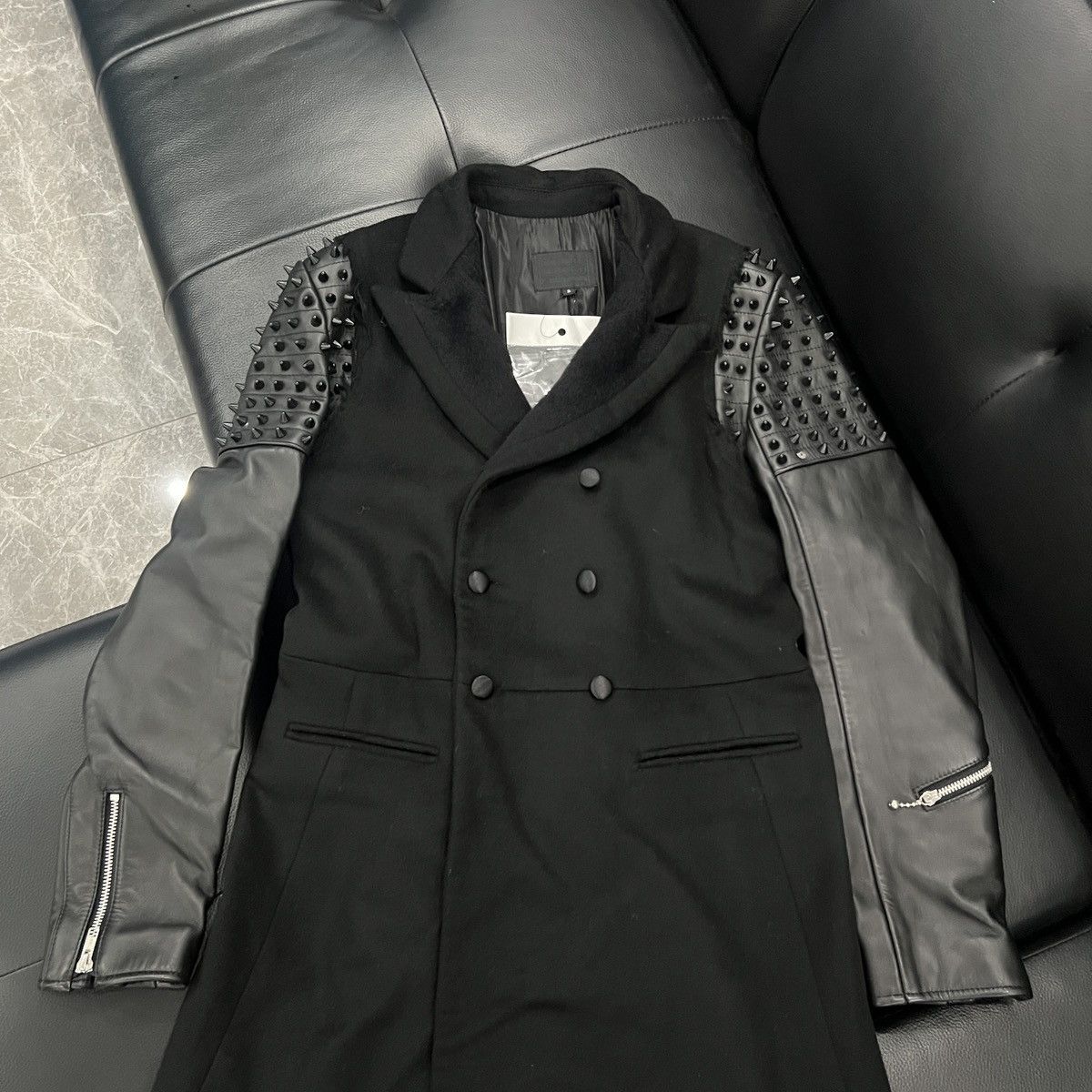 99%IS- 99%IS- AW13 Runway Studded Double-Breasted Coat Size US M / EU 48-50 / 2 - 5 Thumbnail
