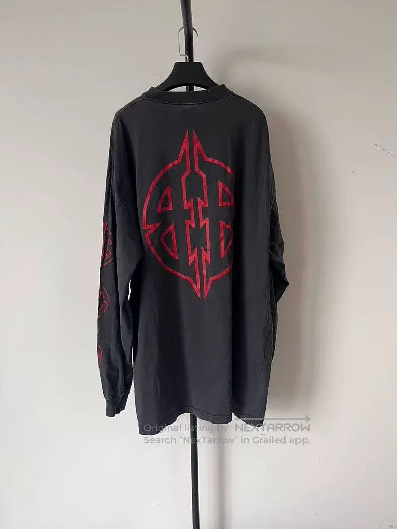 Balenciaga Balenciaga Letter Printed Round Neck Pullover Long Sleeve Size US XL / EU 56 / 4 - 2 Thumbnail