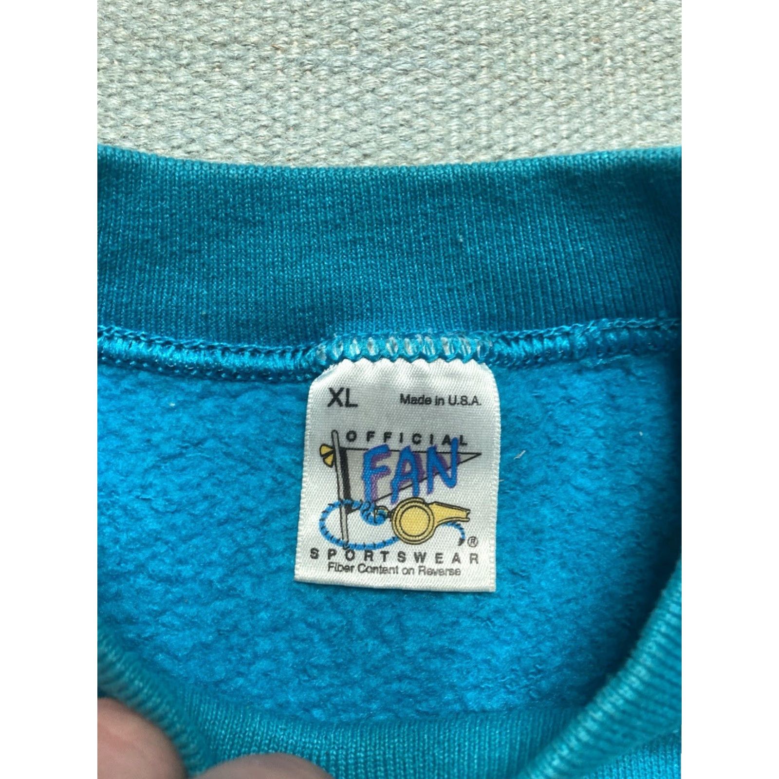 Vintage VINTAGE 90s crewneck sweatshirt blank plain teal blue pullover adult XL Sweatshirt Men XL Blue 90s Pullover Mens Size US XL / EU 56 / 4 - 5 Thumbnail