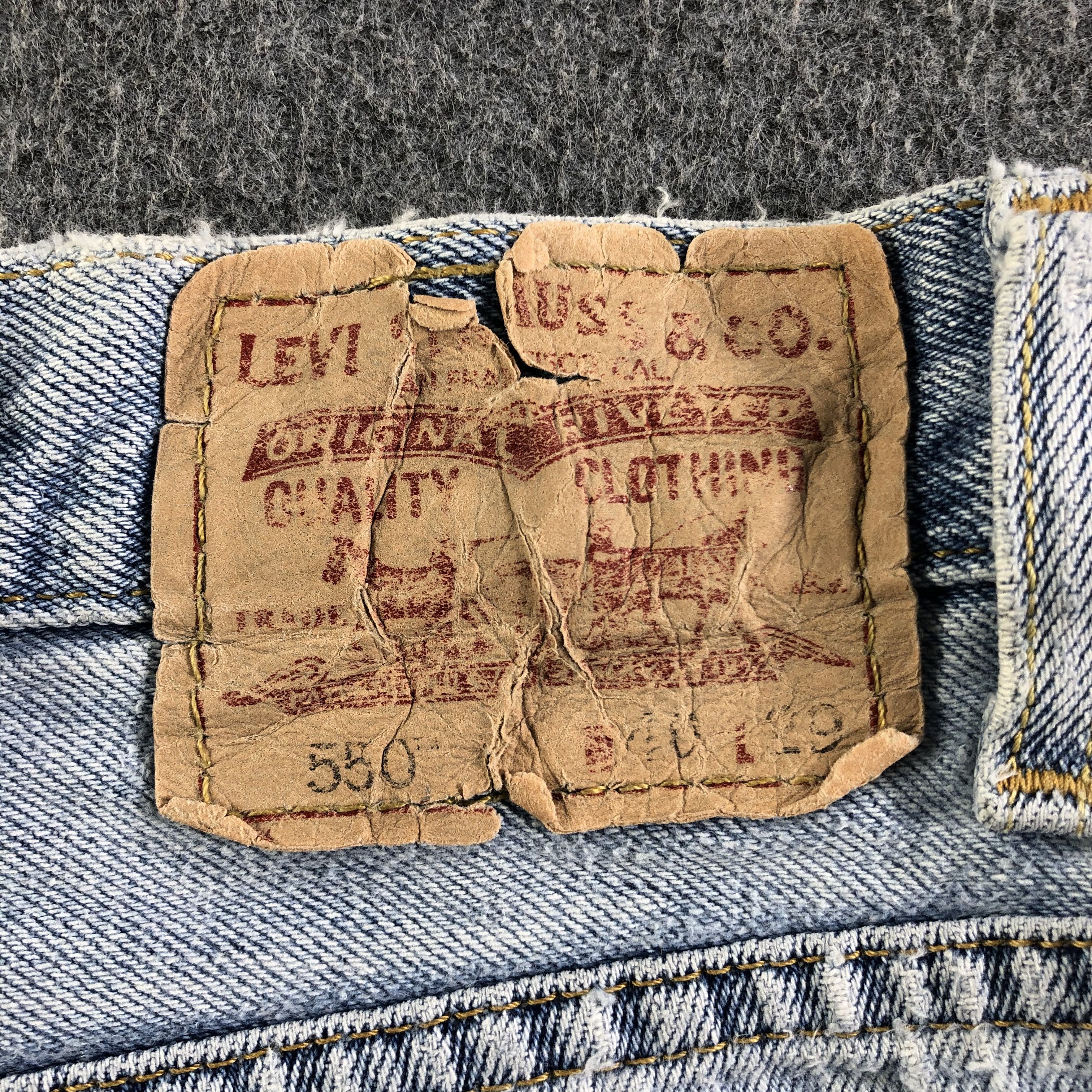 Levi's Vintage Light Wash Levis 550 Jeans-J3217 Size US 39 - 5 Thumbnail