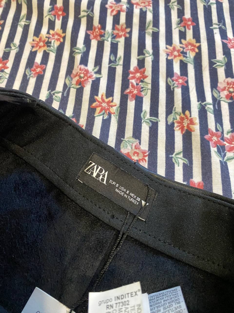 Zara ZARA STREETWEAR CASUAL SHORTS AND SKIRT Size 27" / US 4 / IT 40 - 2 Thumbnail
