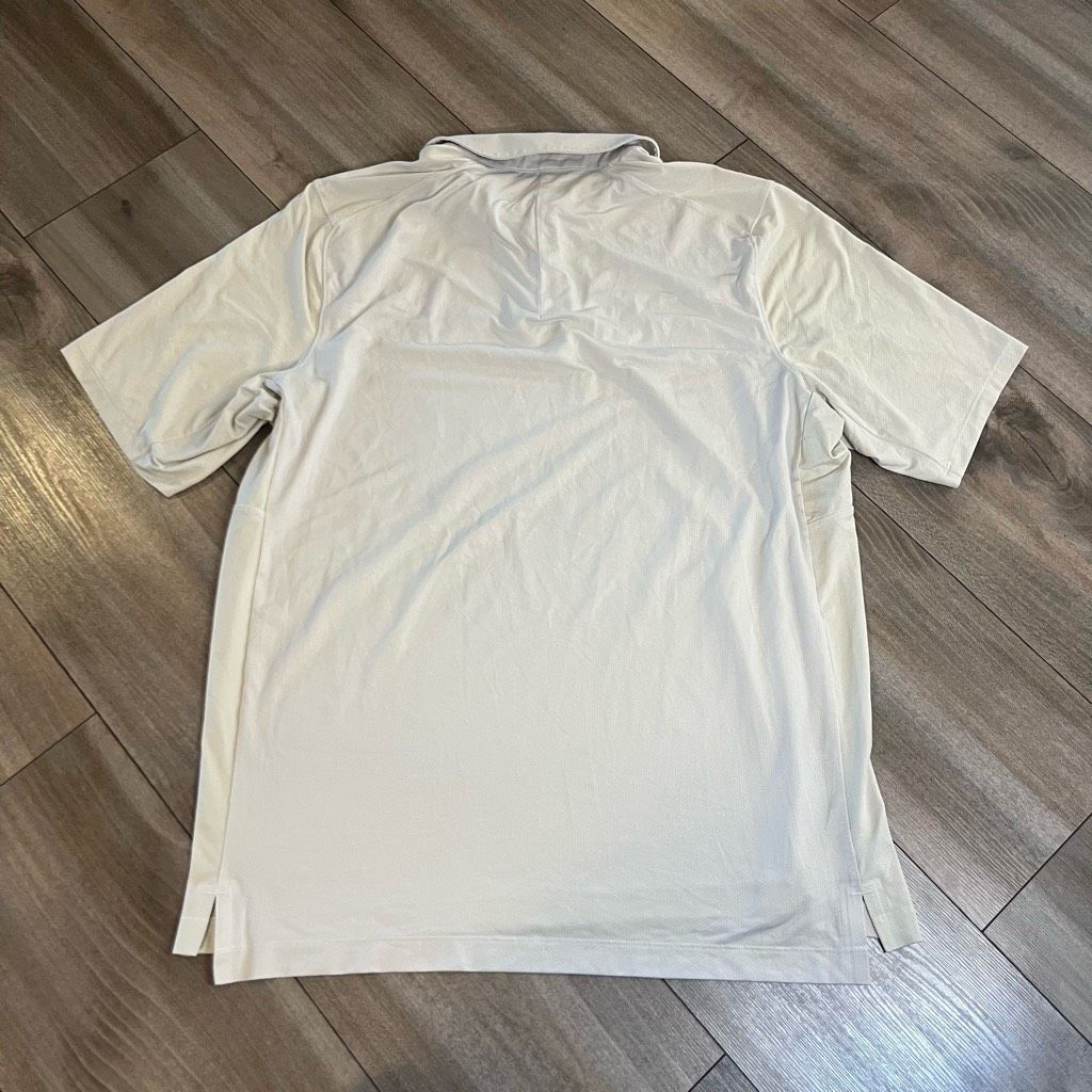 Lululemon Lululemon Cream Athletic Workout Shirt Polo Men Medium Bin A Size US M / EU 48-50 / 2 - 3 Thumbnail