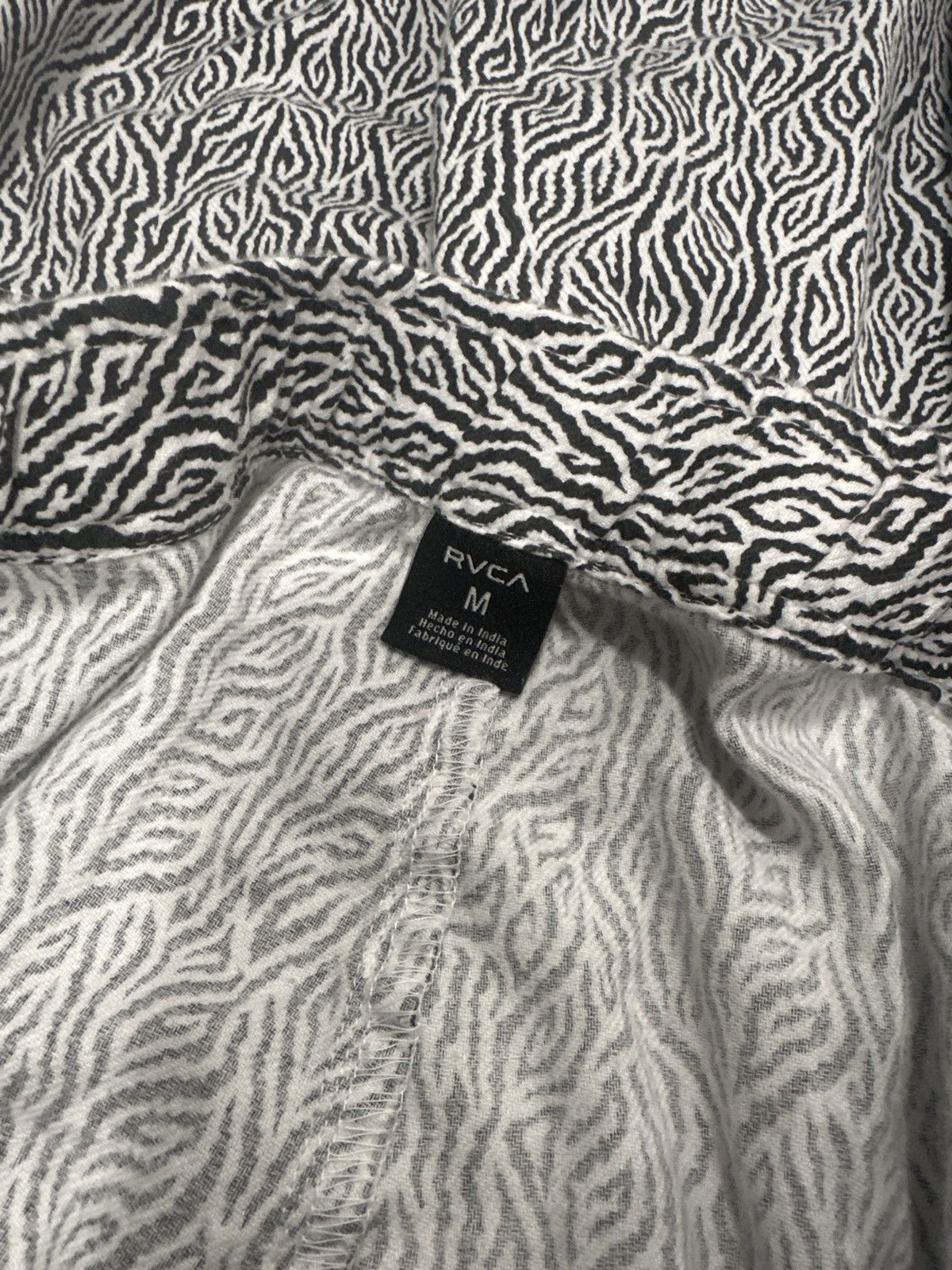 RVCA RVCA pajama set with eye mask Size US M / EU 48-50 / 2 - 7 Thumbnail
