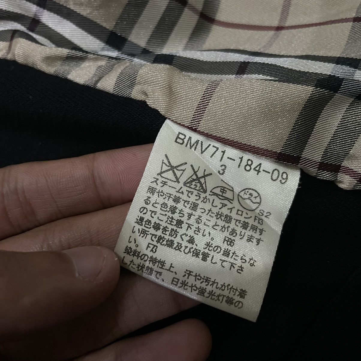 Burberry Vintage Burberry Black Label Novacheck Two Buttons Jacket Size US M / EU 48-50 / 2 - 21 Thumbnail