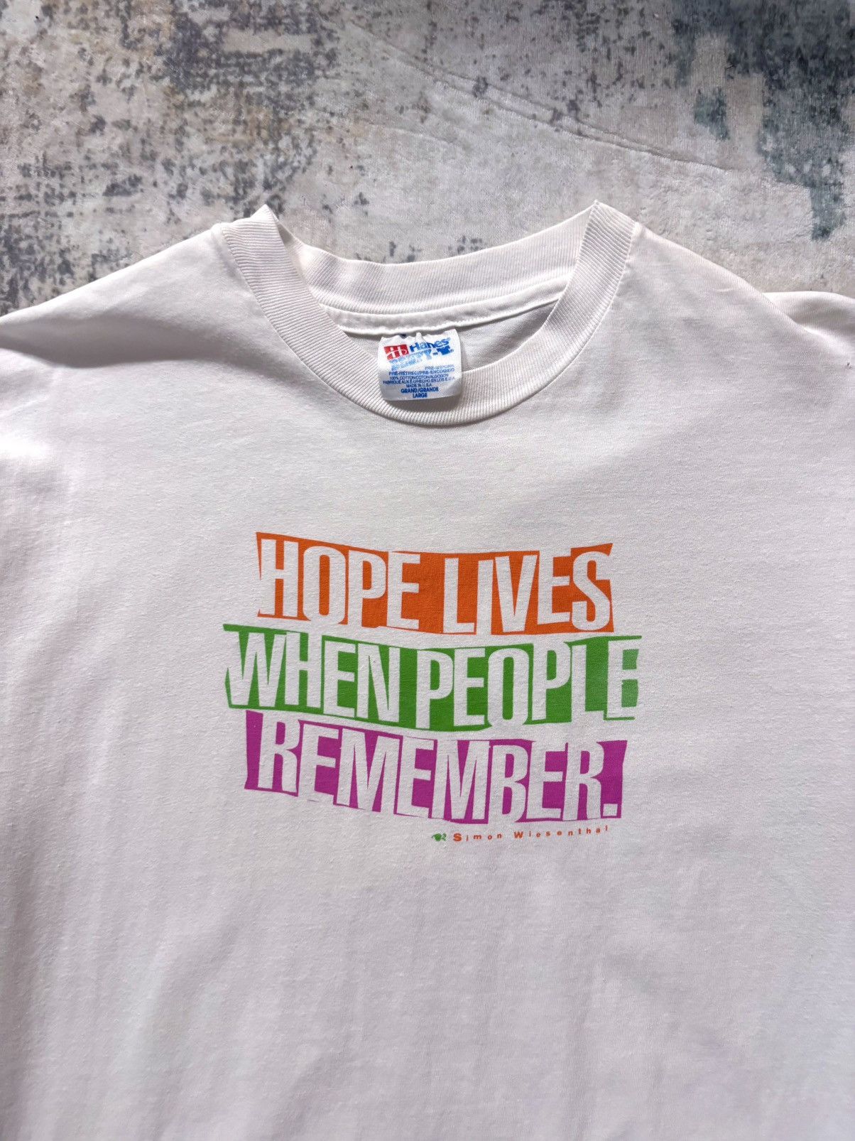Vintage 90’s Hope Lives When People Remember Vintage Tee Size US L / EU 52-54 / 3 - 2 Thumbnail
