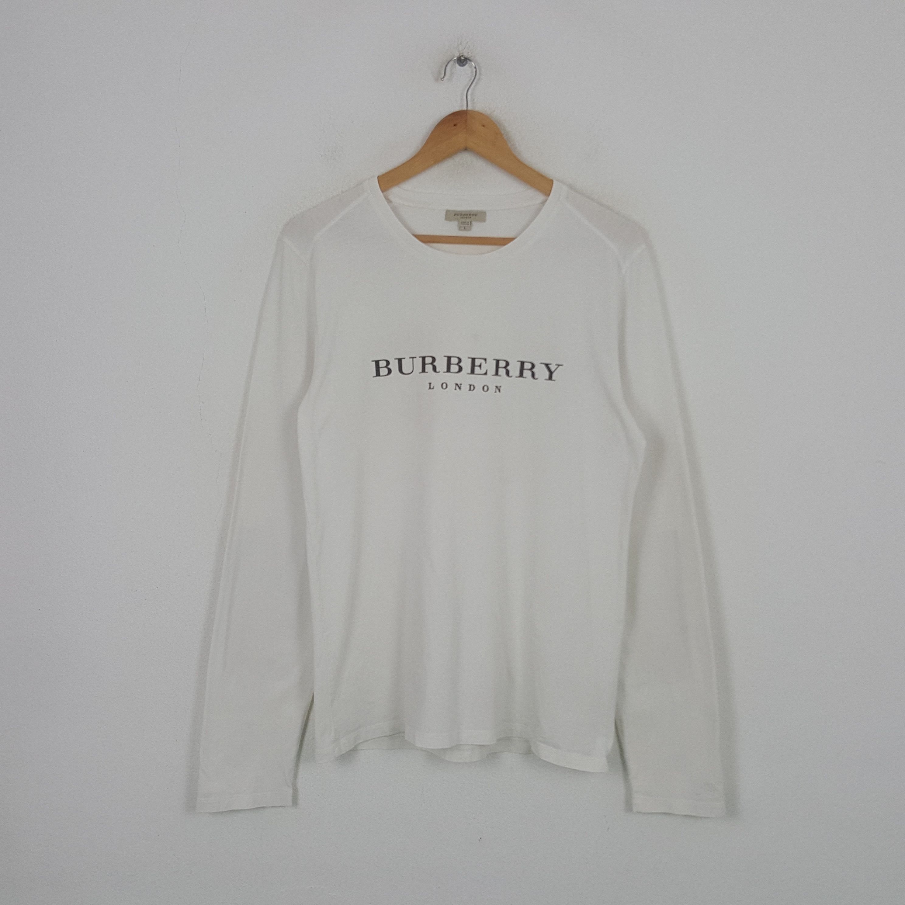 Burberry Vintage Burberry London Designer Tshirt RR29 Size US M / EU 48-50 / 2 - 1 Thumbnail
