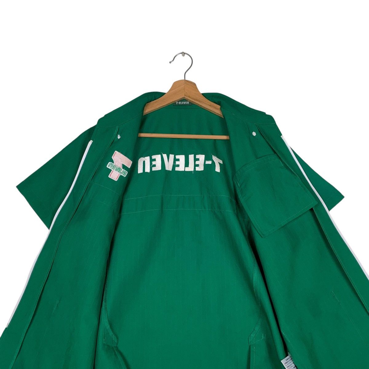 Japanese Brand Vintage 7 Eleven Japan Uniform Zipper Shirt Size US L / EU 52-54 / 3 - 12 Thumbnail