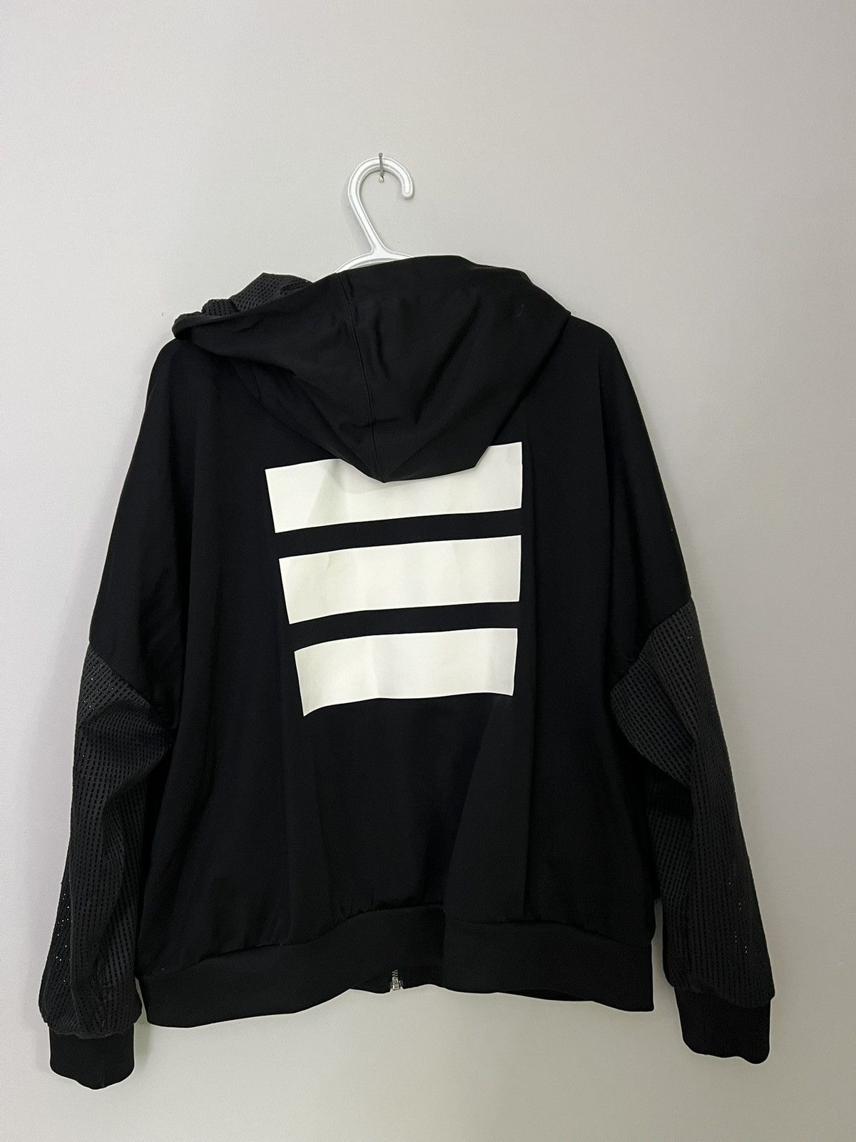 Adidas RARE Adidas Originals Berlin 3 Stripes Hoodie Zip Up XL Size US XL / EU 56 / 4 - 3 Thumbnail