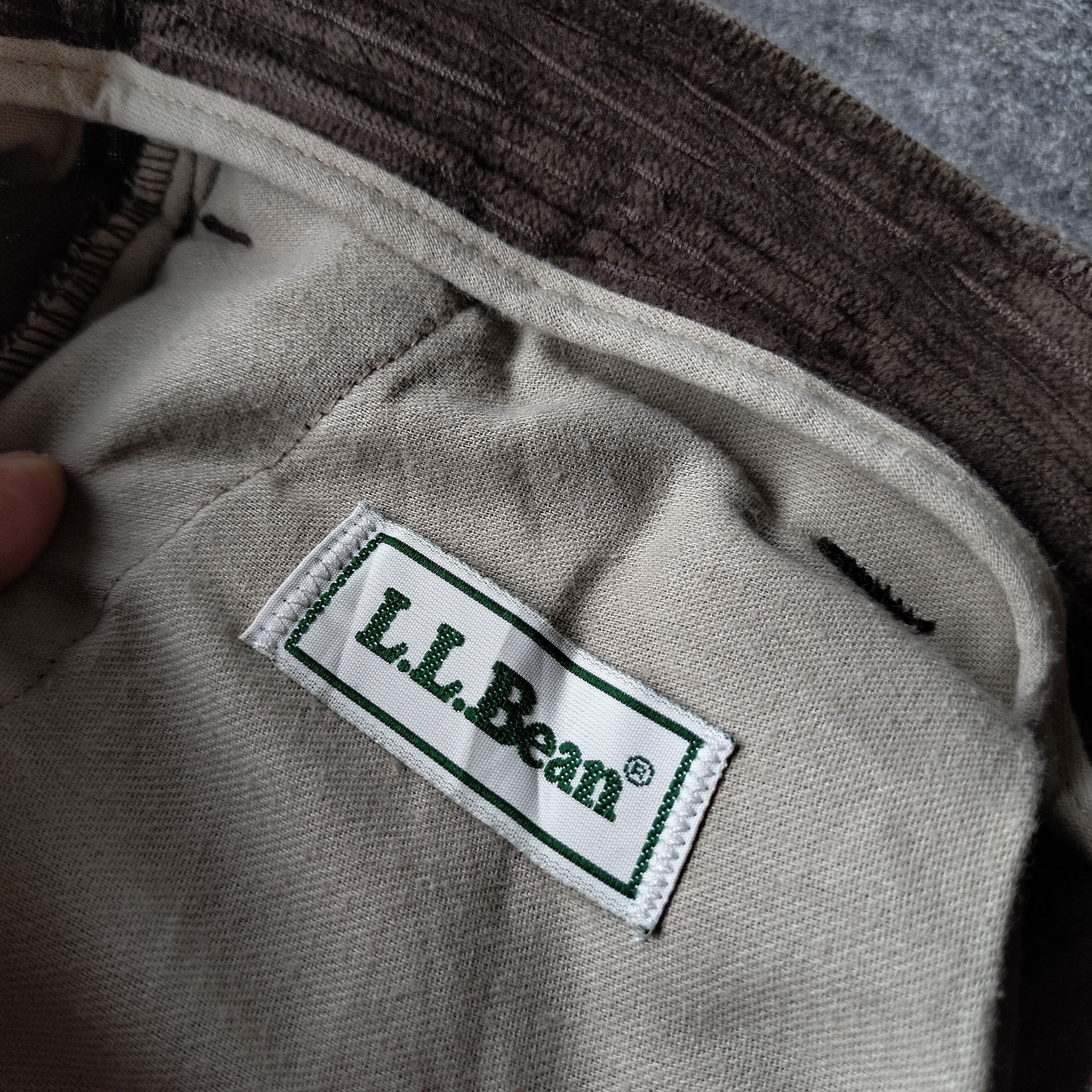 L.L. Bean Vintage LL. Bean pleated waist corduroy pants Size US 32 / EU 48 - 4 Thumbnail