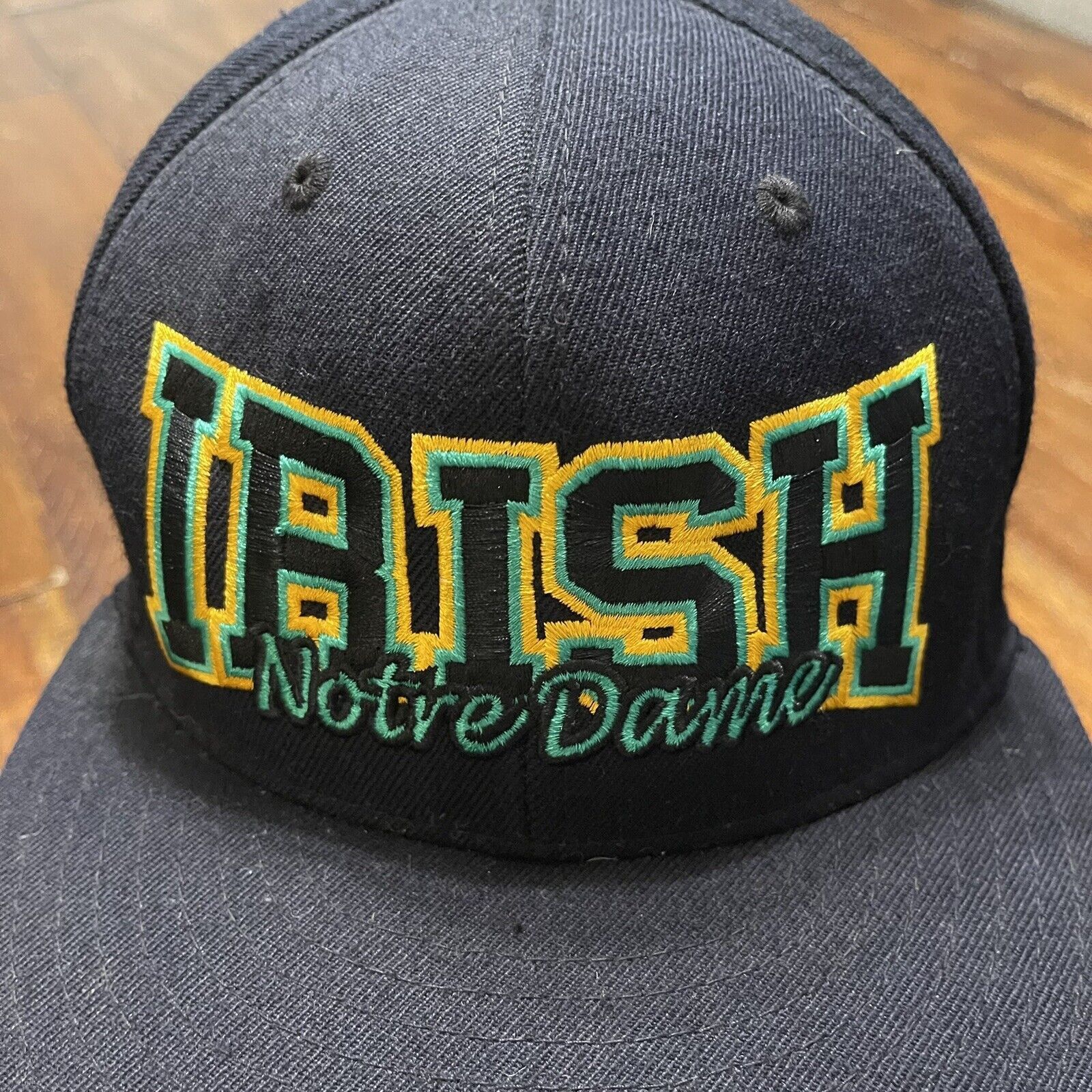Top Of The World Vtg Notre Dame Irish Embroidered Snapback Hat Top The World Size ONE SIZE - 3 Thumbnail
