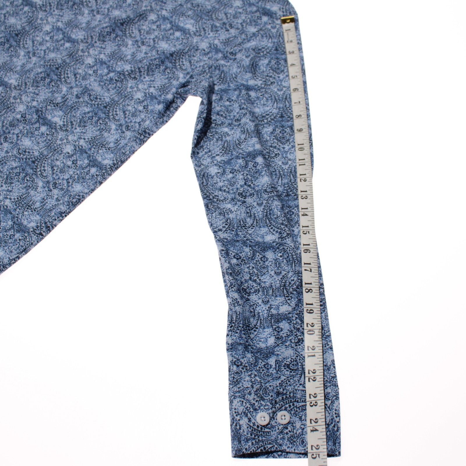 Robert Graham Robert Graham New with tags Shirt Size S US In Blue Size US S / EU 44-46 / 1 - 8 Thumbnail