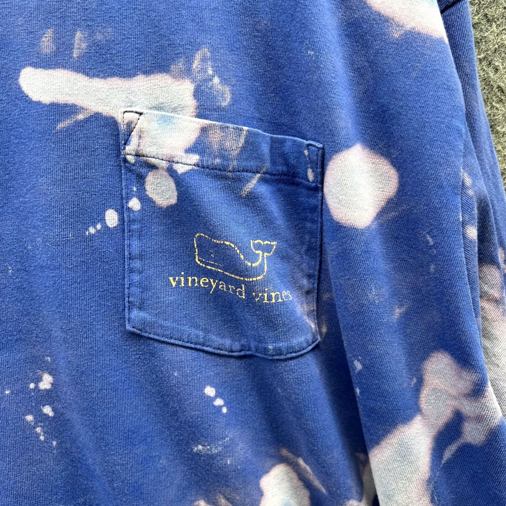 Vineyard Vines VINTAGE Vineyard Vines Shirt Mens 2XL Blue Long Sleeve Whale Logo Pocket Bleach Dye Size US XXL / EU 58 / 5 - 5 Thumbnail