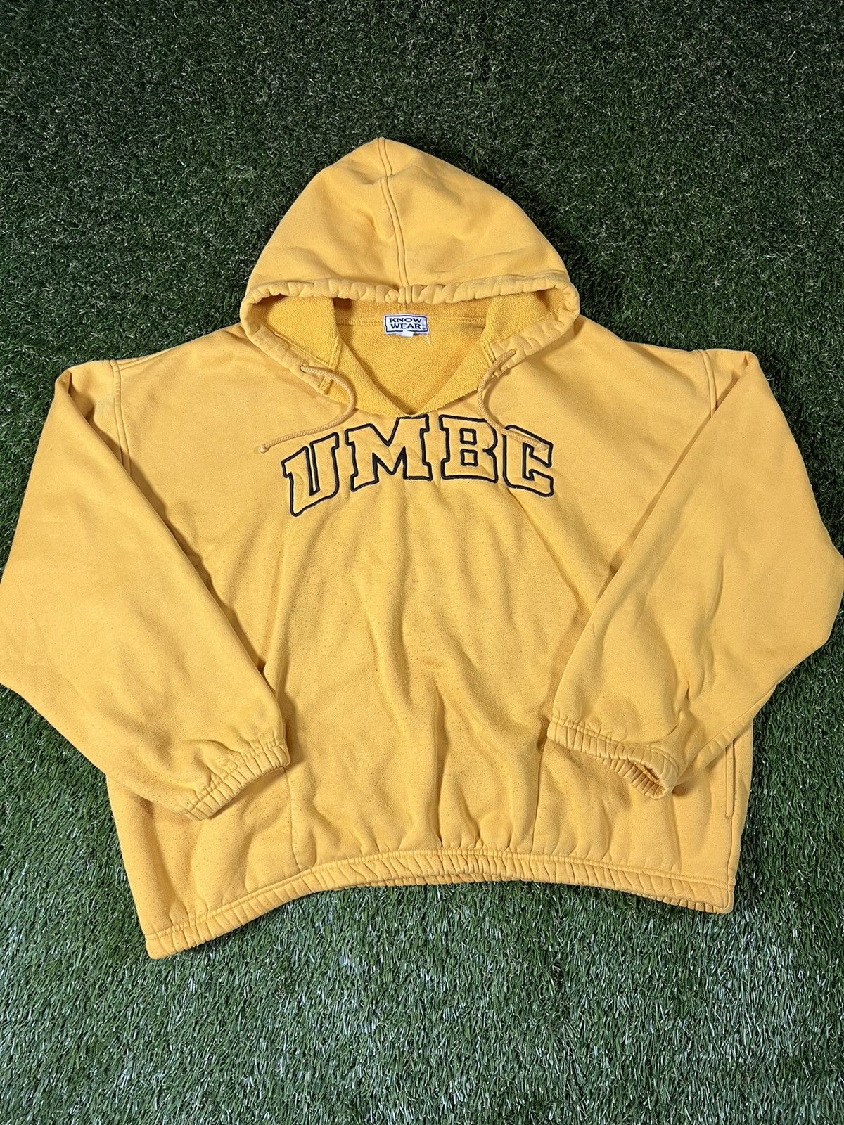 NCAA Vintage 80s Boxy Cropped UMBC Fall NCAA Hoodie Sweatshirt Size US XL / EU 56 / 4 - 1 Thumbnail