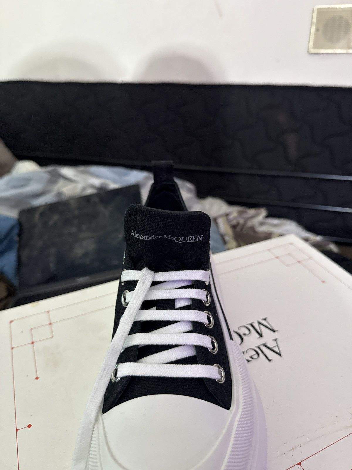 Alexander McQueen Black and White Lace Up Canvas 9.5 Size US 9.5 / EU 42-43 - 13 Thumbnail