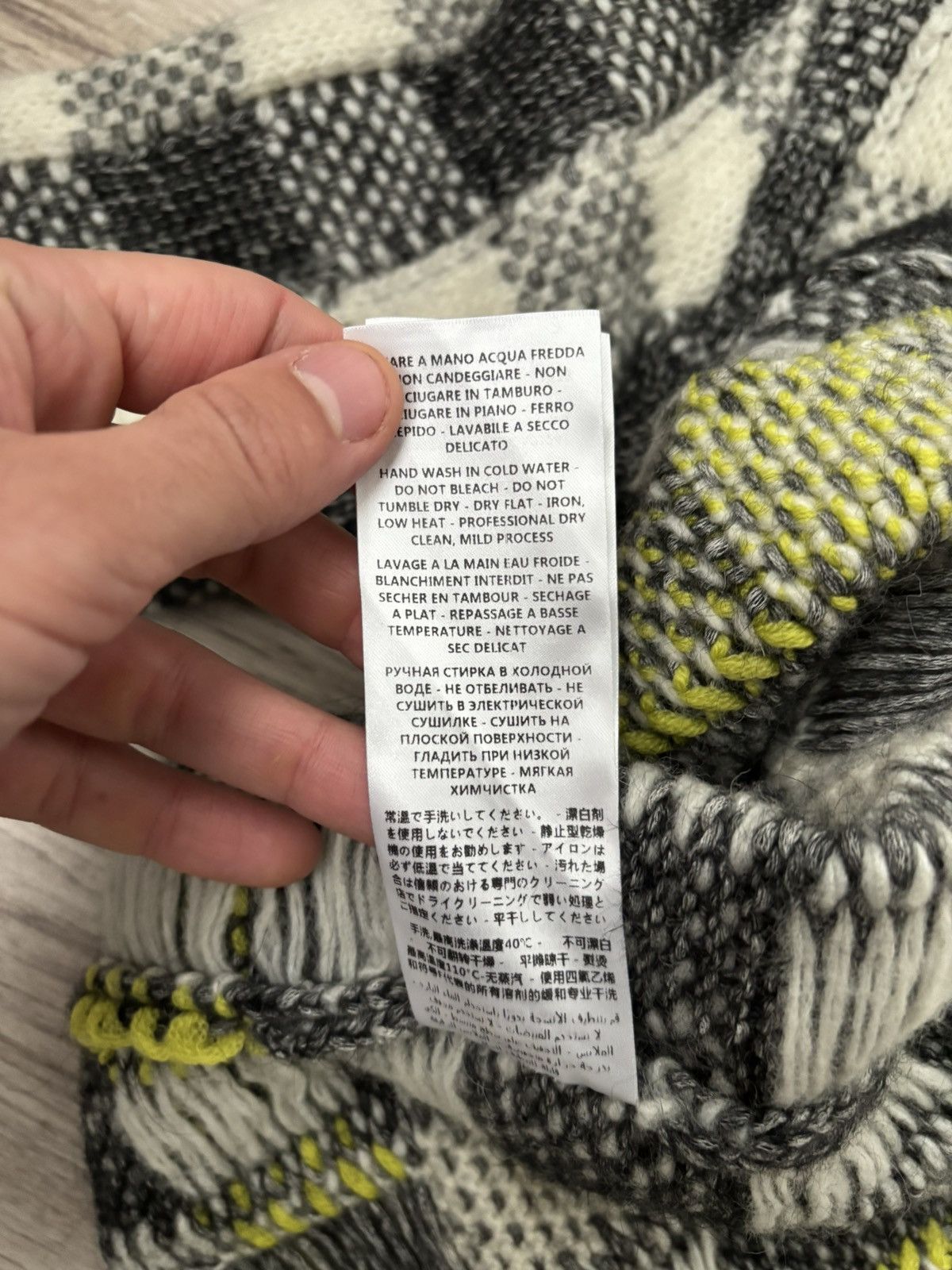 Alexander McQueen MCQ ALEXANDER MCQUEEN Checked knitted cardigan Size S / US 4 / IT 40 - 24 Thumbnail