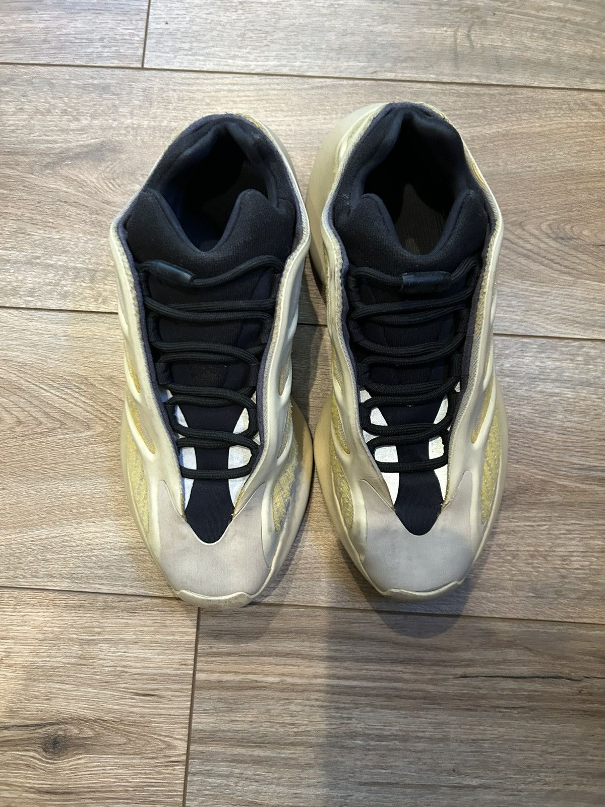 Adidas × Kanye West Adidas Yeezy 700 V3 Safflower Men’s Size 9 Size US 9 / EU 42 - 2 Thumbnail