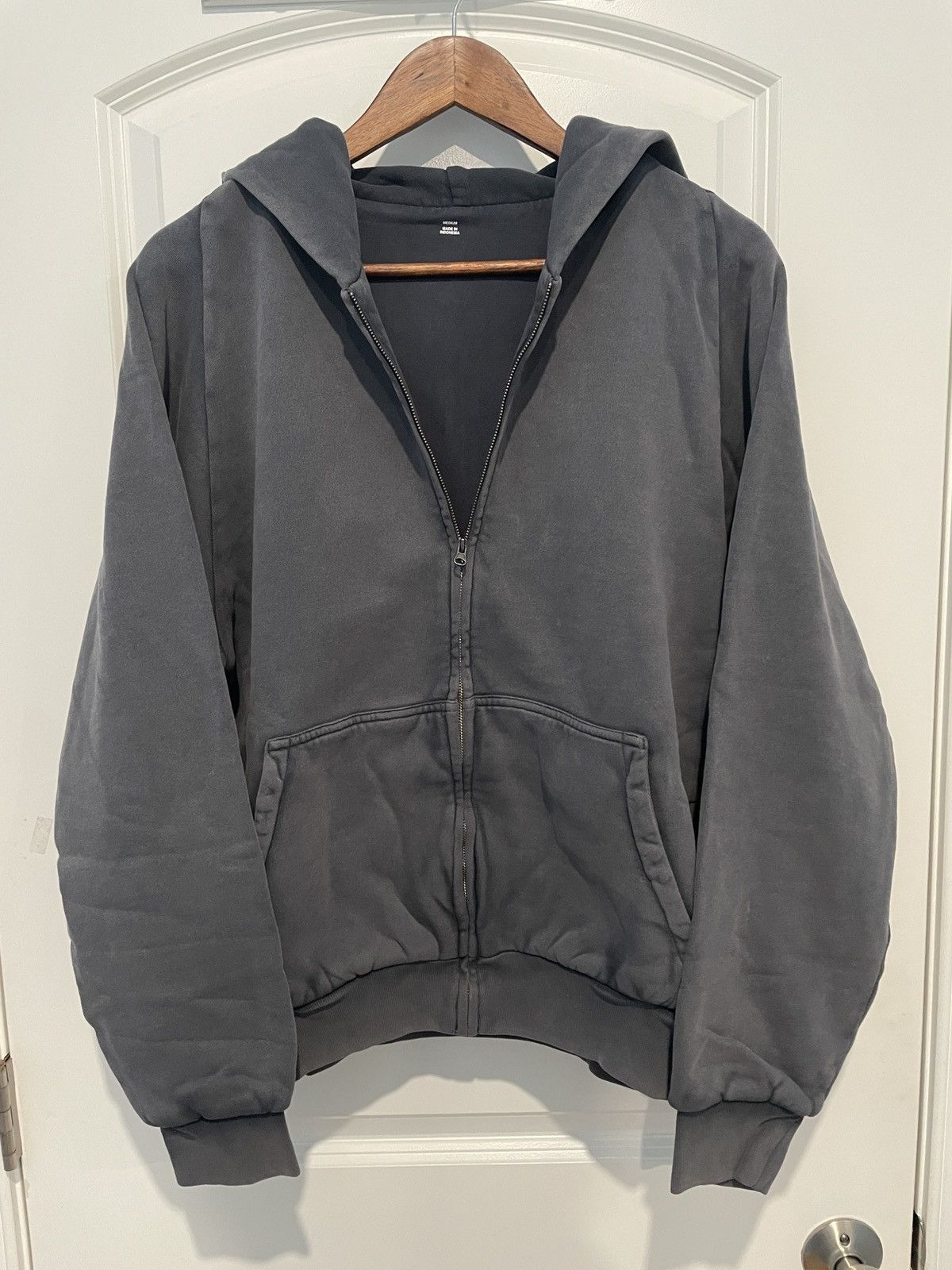Balenciaga × Gap × Yeezy Yeezy Gap Zip Up Hoodie Poetic Black Medium Size US M / EU 48-50 / 2 - 2 Thumbnail
