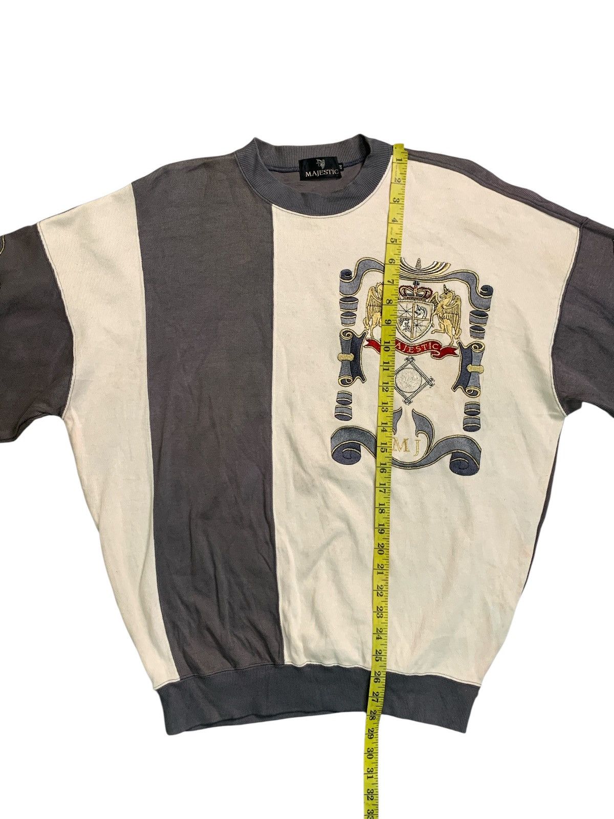 Majestic Rare Design Vintage Majestic Japan Sweatshirt Size US L / EU 52-54 / 3 - 10 Thumbnail
