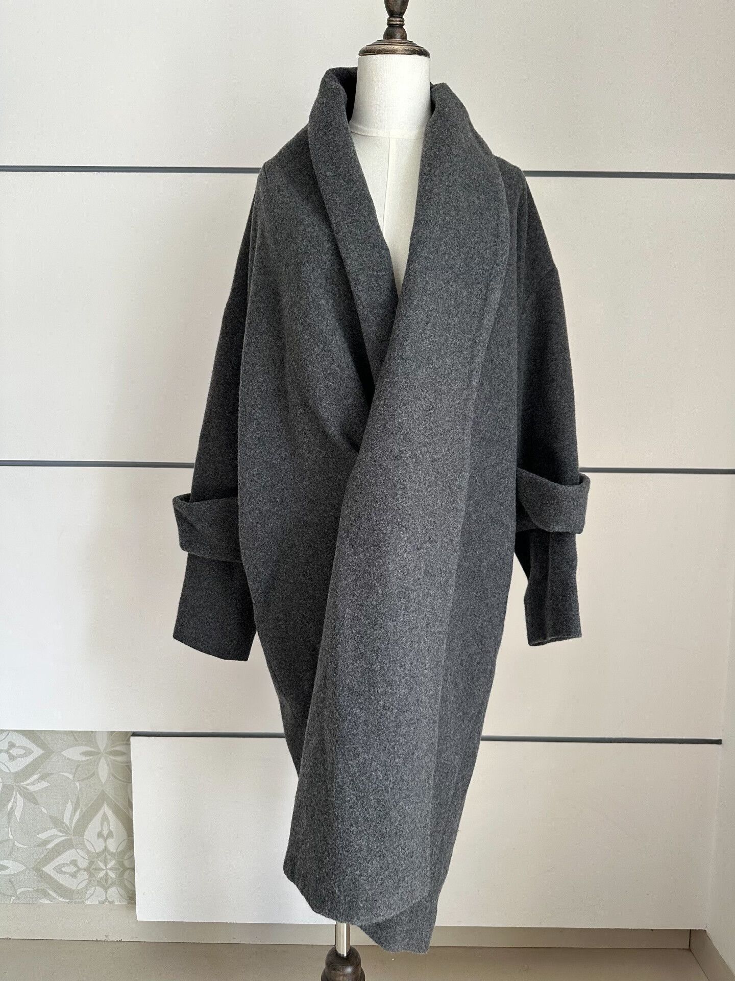 Hussein Chalayan Oversized Wool Coat by Hussein Chalayan Size S / US 4 / IT 40 - 1 Thumbnail