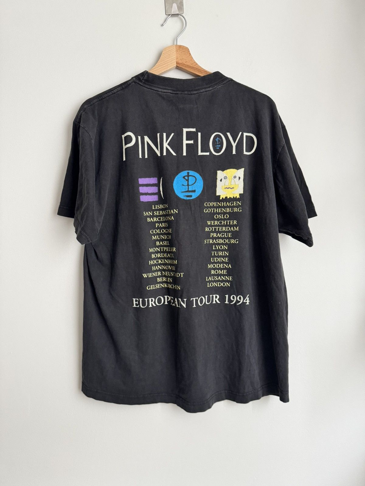 Vintage Pink Floyd 1994 The Division Bell european tour merch Size US XL / EU 56 / 4 - 2 Thumbnail