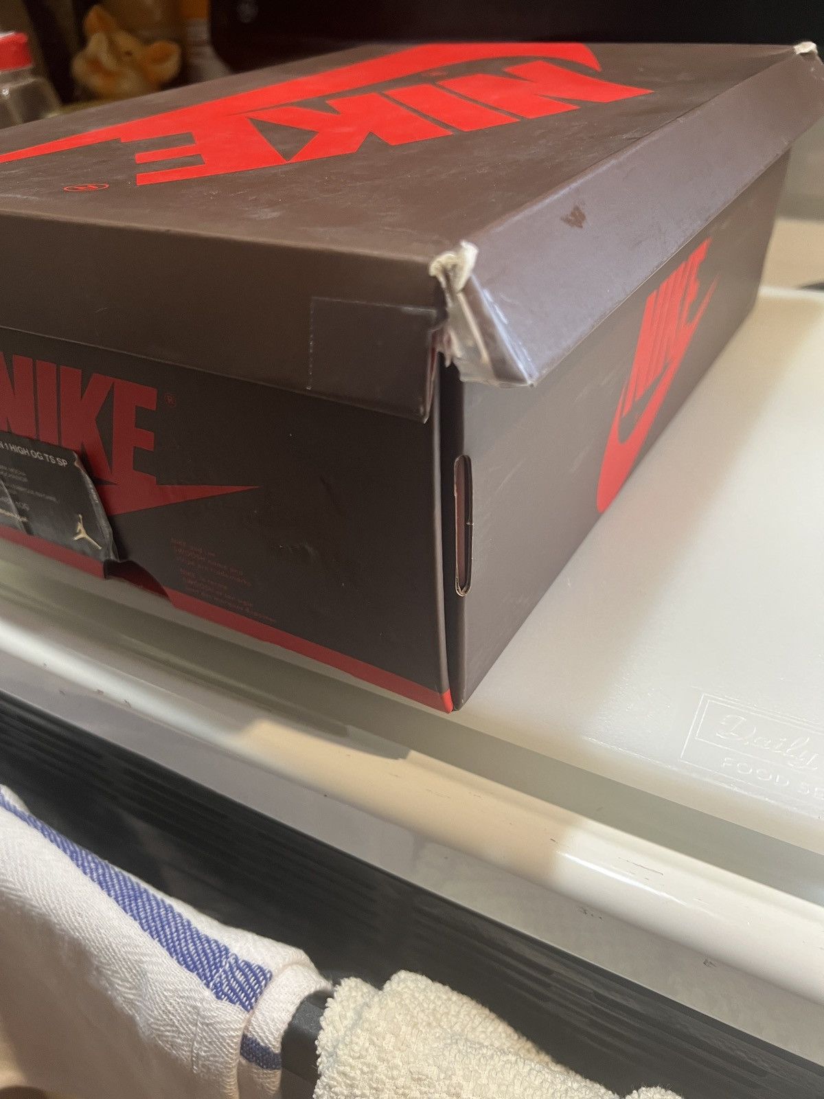 Nike Jordan 1 high travis scott mocha Size US 10.5 / EU 43-44 - 9 Thumbnail