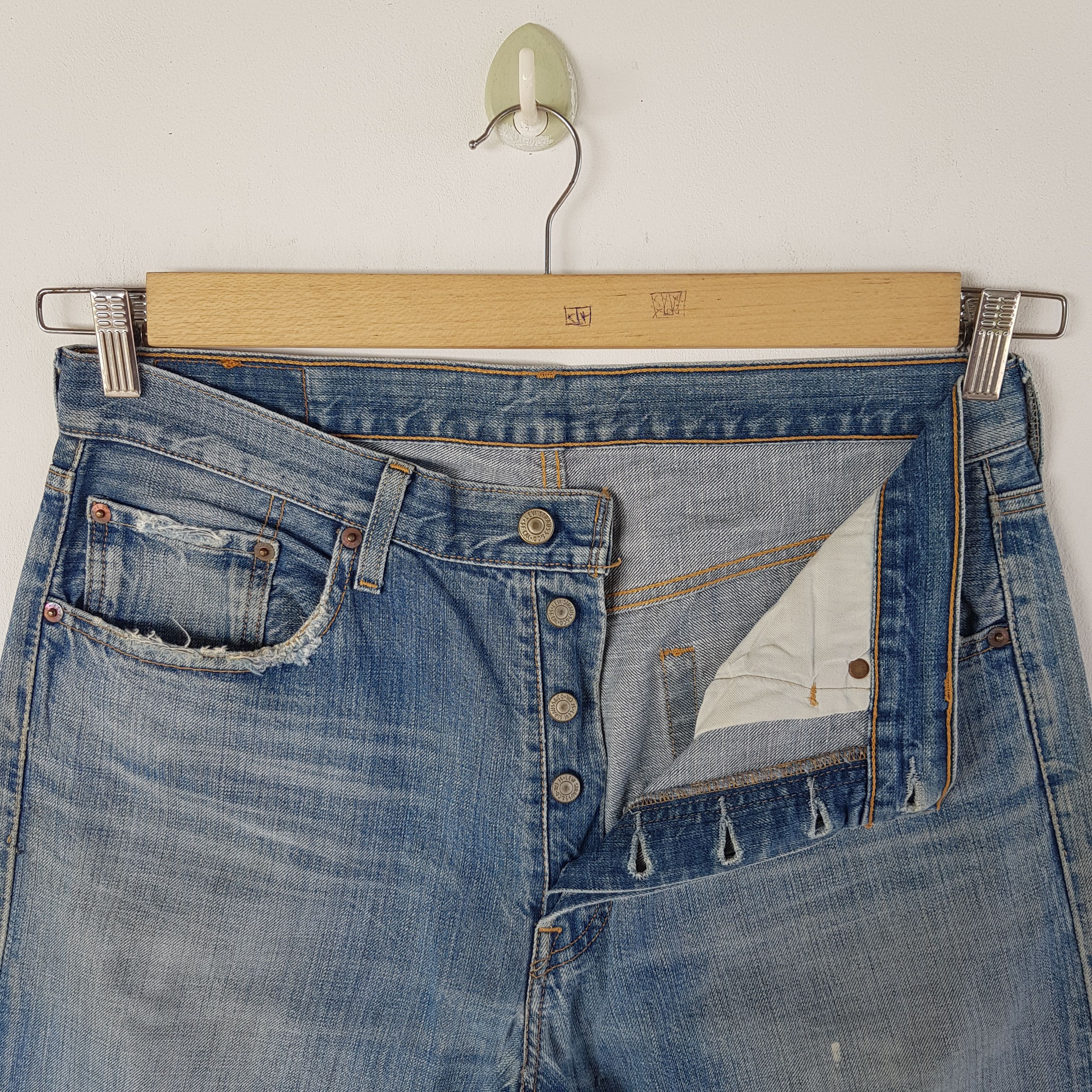 Levi's Vintage Levis 501 Jeans Levi's 501 Faded Denim Pants Size US 32 / EU 48 - 3 Thumbnail