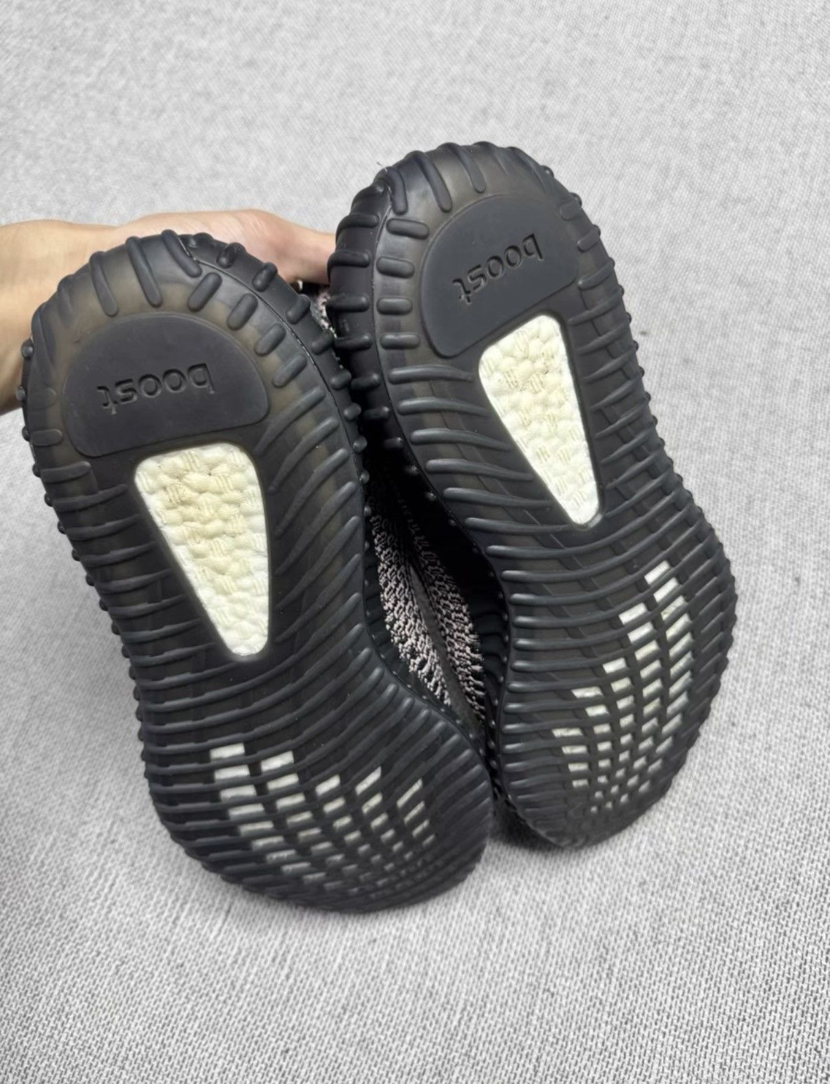 Adidas Adidas Yeezy 350 Black & Red Angel FW5190 K37 Size US 9 / EU 42 - 9 Thumbnail