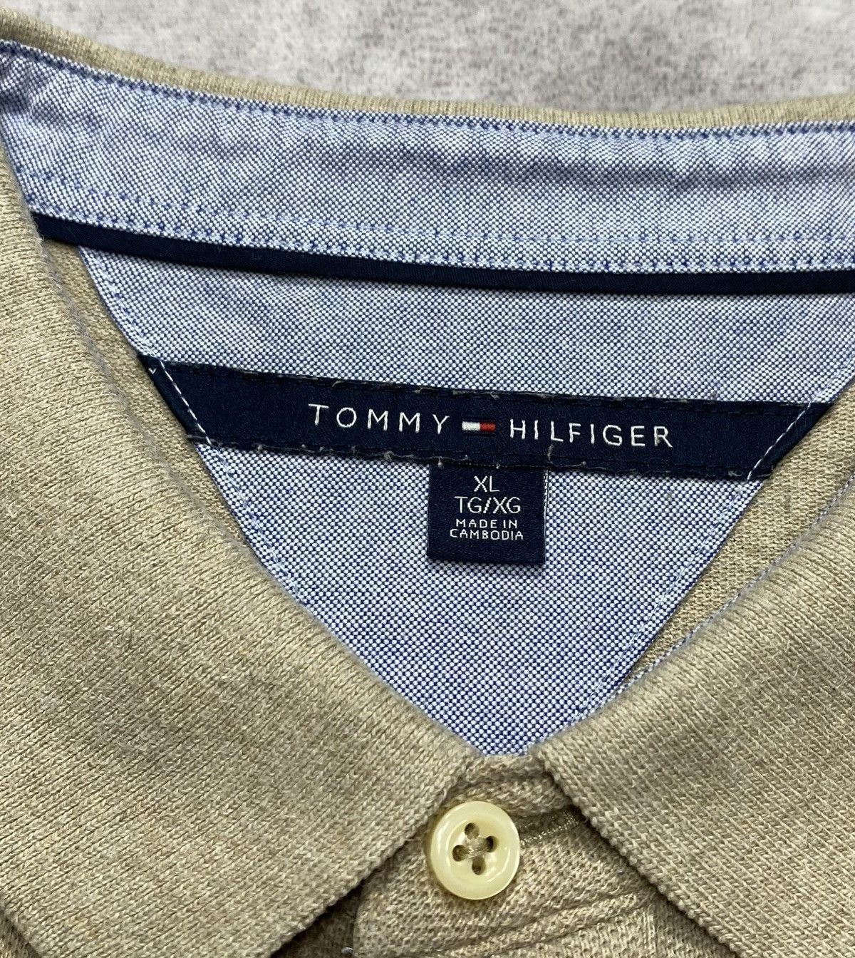 Tommy Hilfiger Vintage Tommy Hilfiger Beige Casual Polo Shirt Size US XL / EU 56 / 4 - 3 Thumbnail