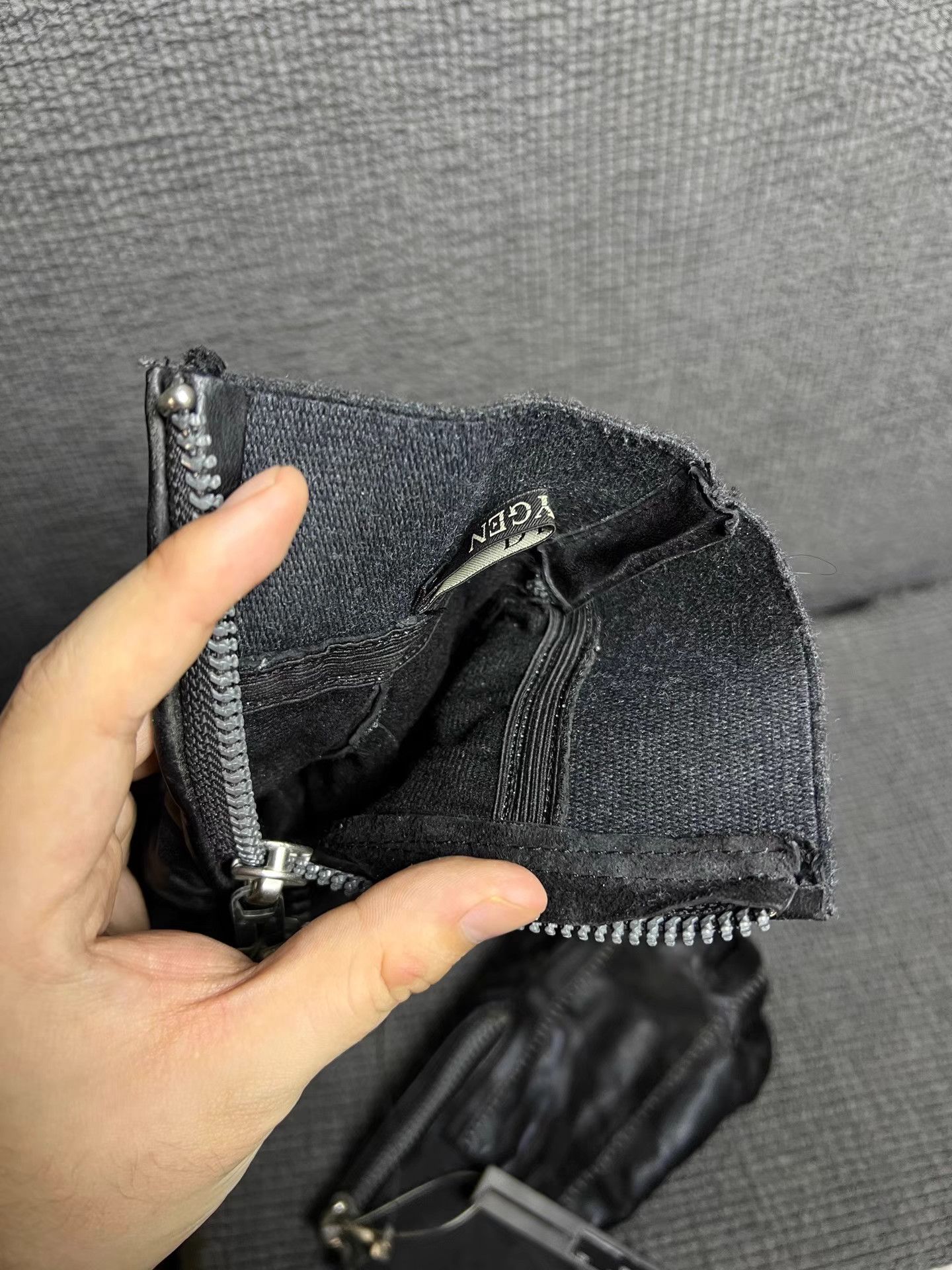 D.Hygen D.HYGEN avant-garde horsehide zip gloves Size ONE SIZE - 5 Thumbnail