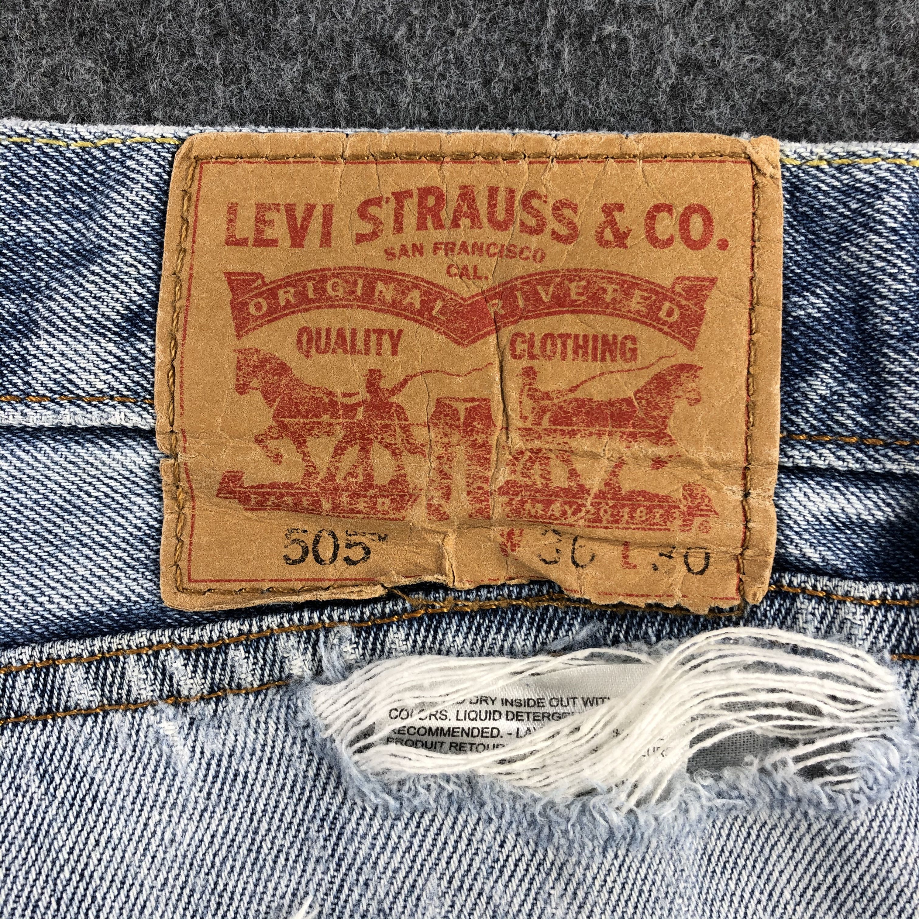 Levi's Vintage Light Wash Levis 505 Jeans-J1510 Size US 37 - 6 Thumbnail