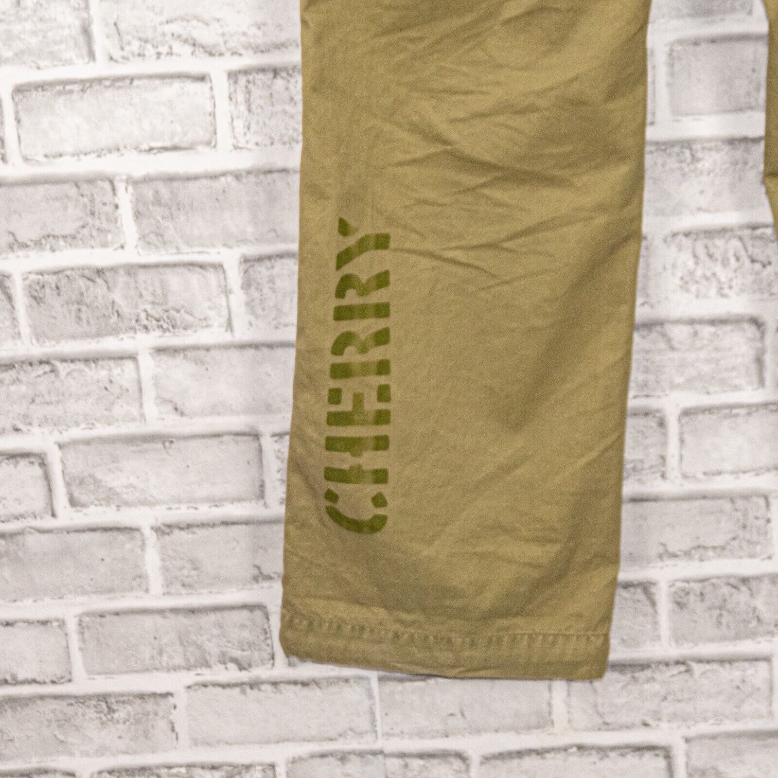 Cherry LA CHERRY LA Men's Utility Cargo Pants in Thyme Khaki beige Size US 28 / EU 44 - 12 Thumbnail