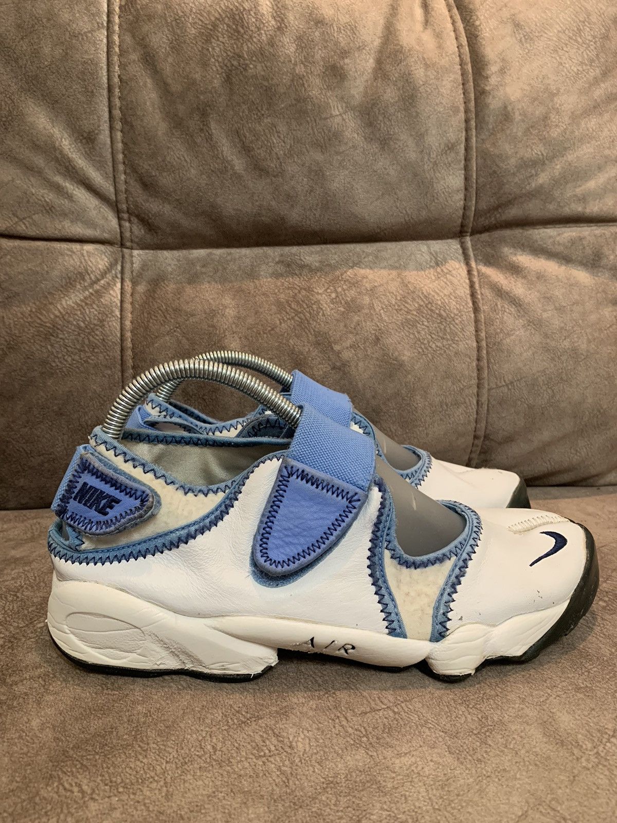 Vintage Vintage Nike Air Rift Leather Sandals Size US 10 / EU 43 - 1 Thumbnail