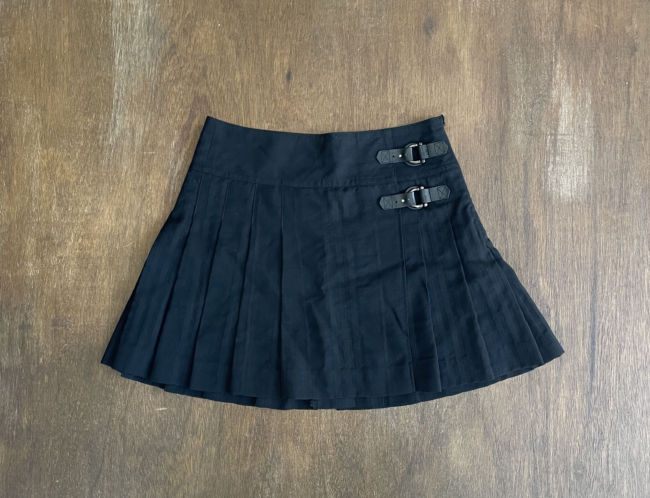 Burberry Burberry Blue Label Leather Belt Skirt Size.36 Size 36" / US 14 / IT 50 - 1 Thumbnail