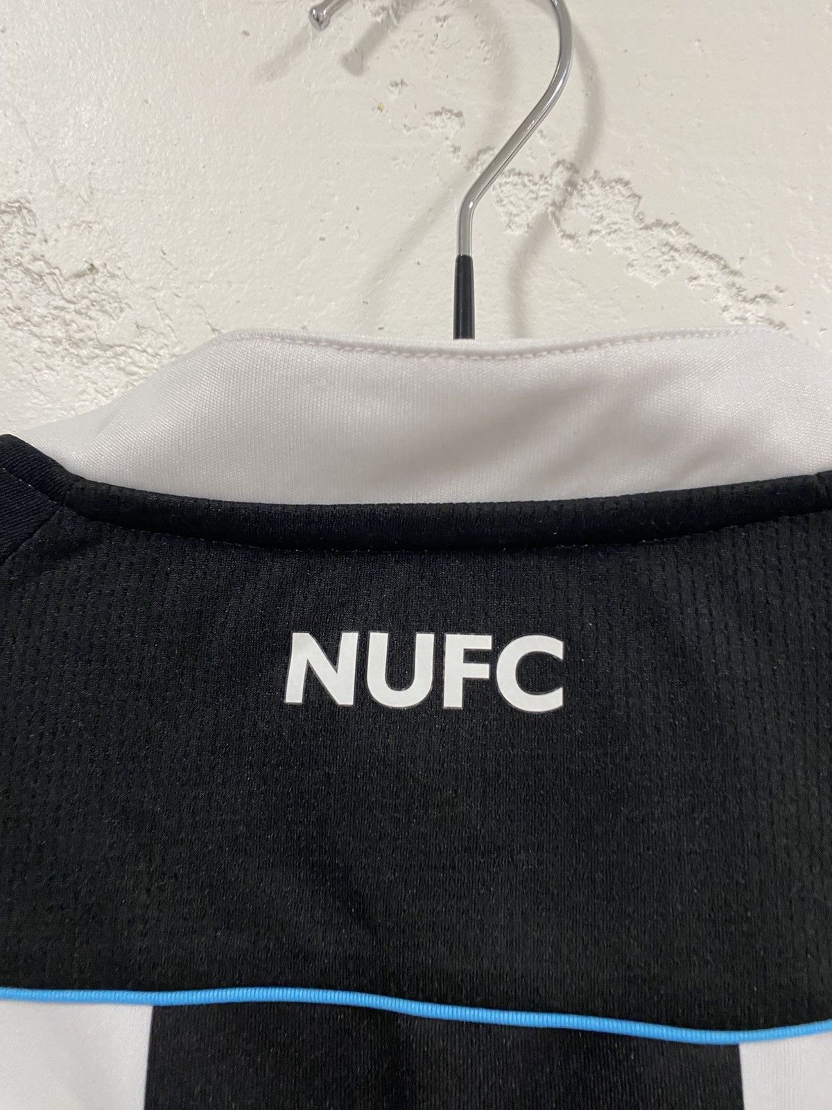 Castore Castore Newcastle United 2021-2022 Home Soccer Jersey Sz: L Size US L / EU 52-54 / 3 - 8 Thumbnail