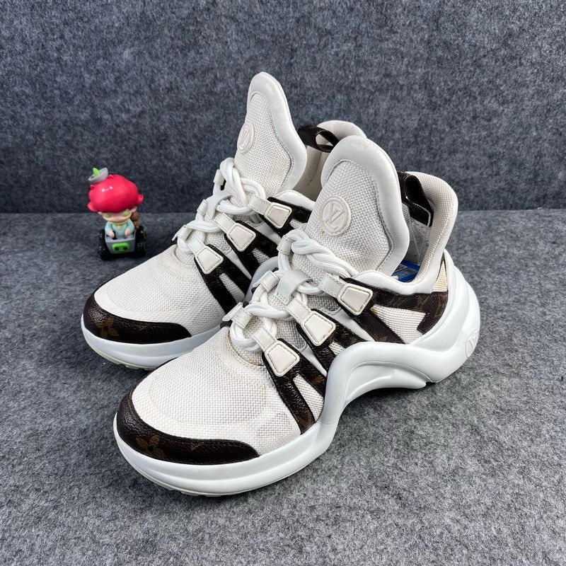 Louis Vuitton Thick-Soled High-Top Sneakers 0079