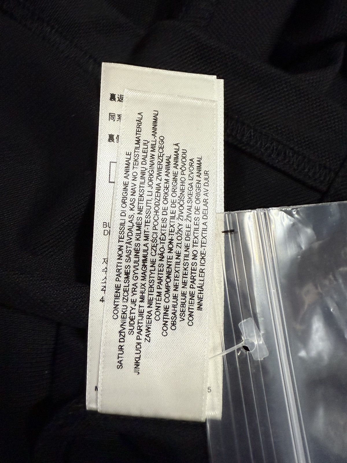 Burberry Burberry Bt new Size US M / EU 48-50 / 2 - 14 Thumbnail