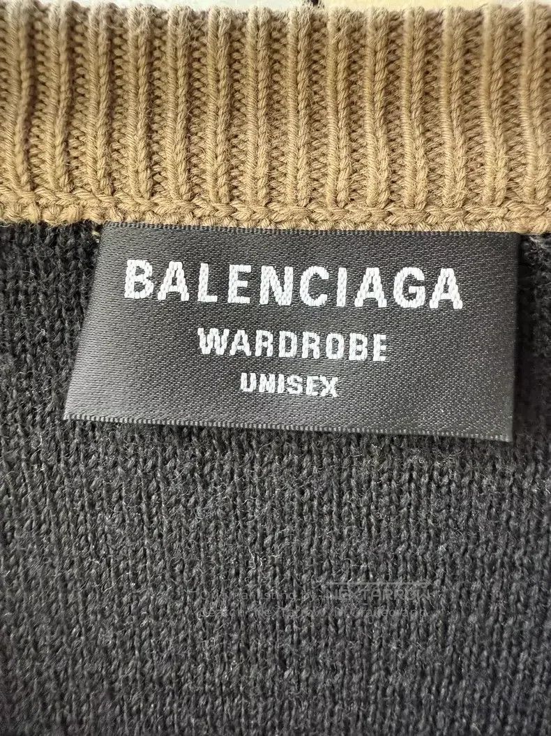 Balenciaga Balenciaga Brown Camo Letter Logo Jacquard Knit Sweater To Size US S / EU 44-46 / 1 - 4 Thumbnail