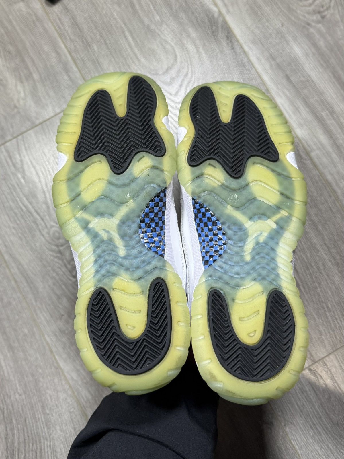 Jordan Brand Nike Air Jordan 11 Retro Low GS 'Legend Blue' 2021 Size US 6 / EU 39 - 15 Thumbnail
