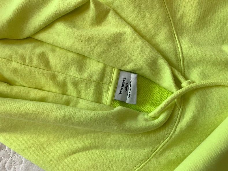Vetements Vetements Sweatshirt Size US S / EU 44-46 / 1 - 3 Thumbnail
